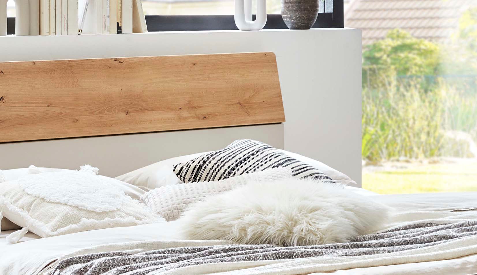 WIEMANN Lit futon »Asti« détails imitation chêne Bianco, patins en ardoise