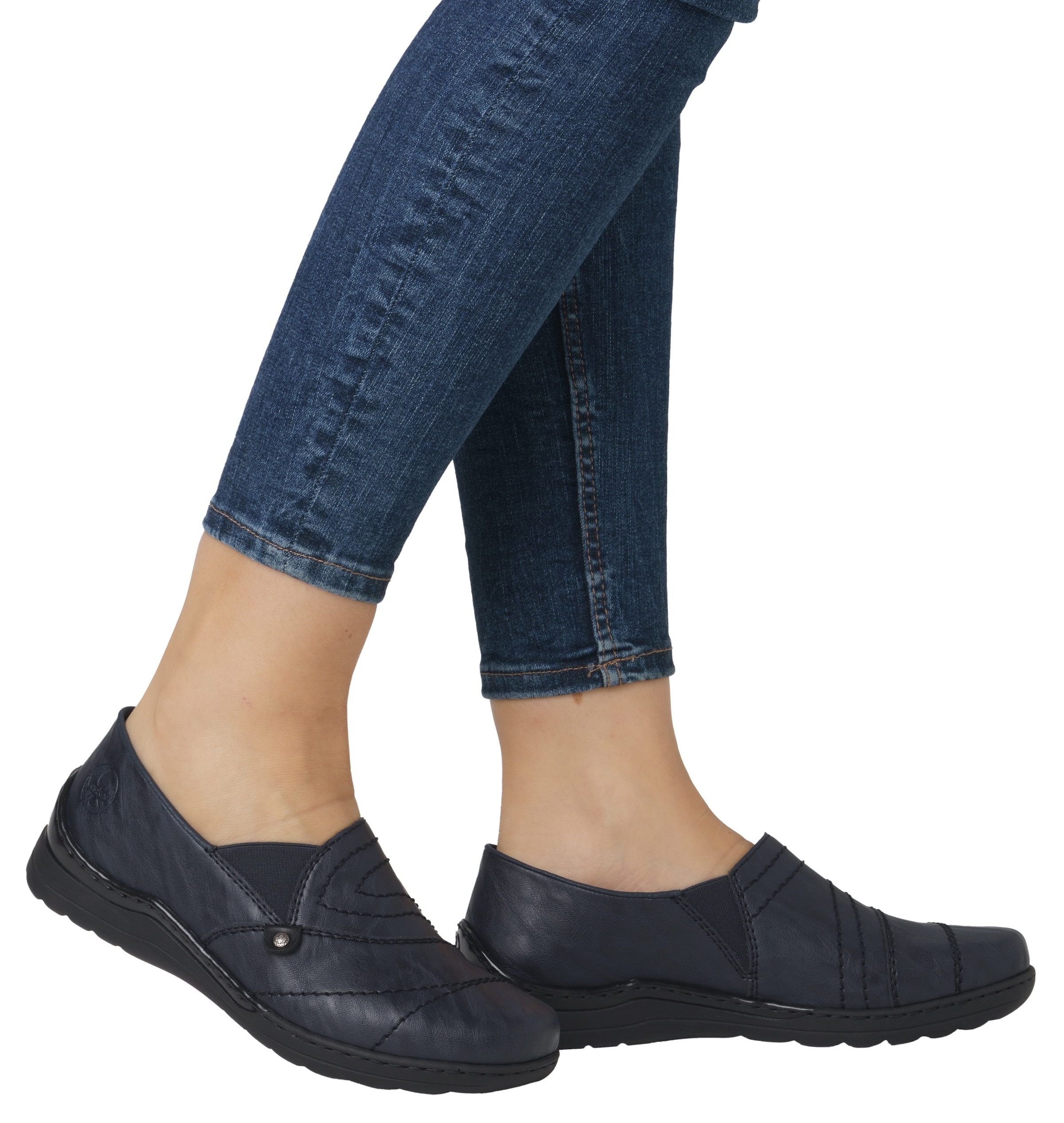 Rieker Slipper  , Schlupfschuh, Halbschuh, Slip on mit Stretcheinsatz und Ziersteppung