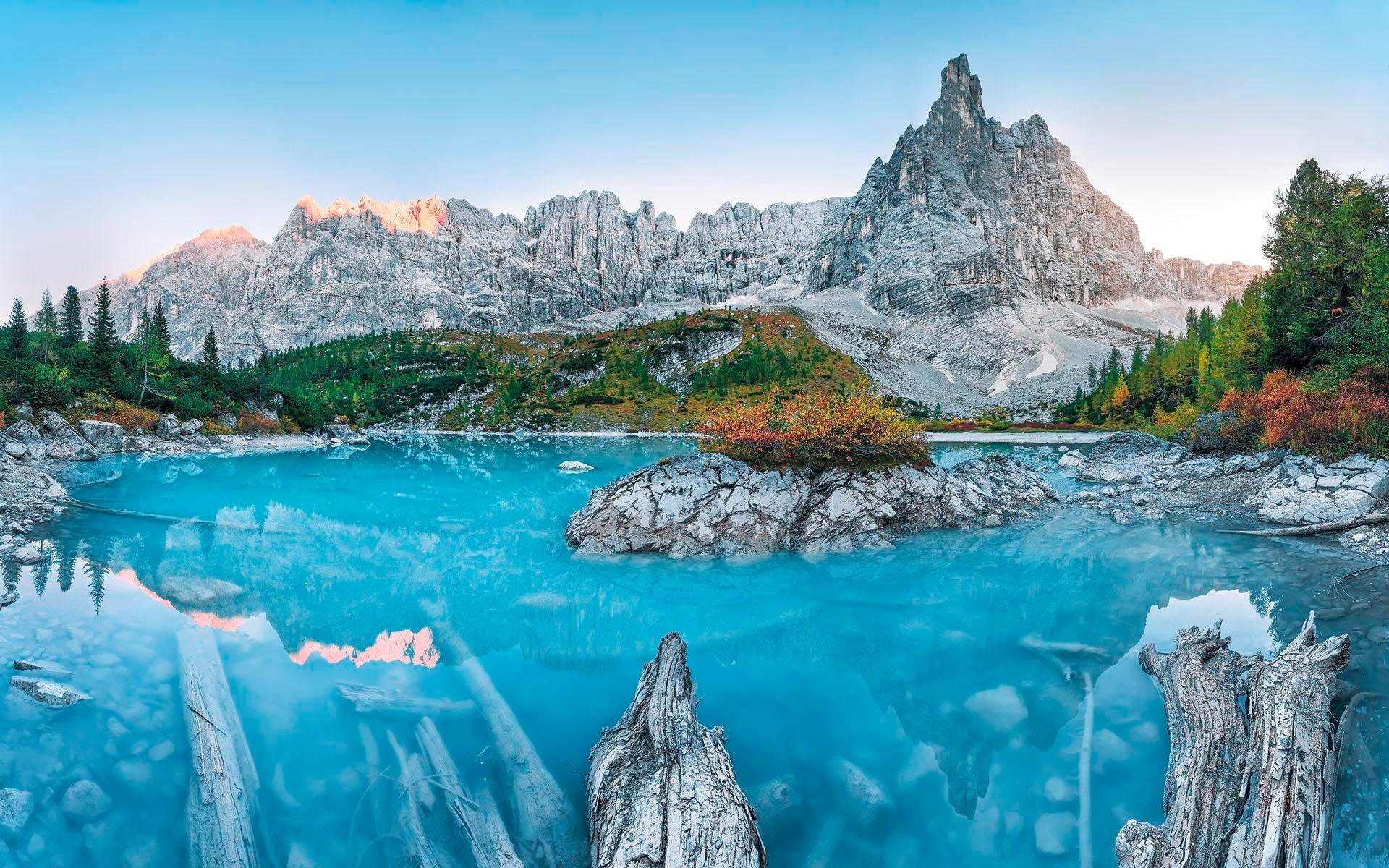 Image of Komar Vliestapete "Digitaldruck Vlies - Alpine Treasure - Grösse 400 x 250 cm" bedruckt glatt Wohnzimmer, Schlafzimmer