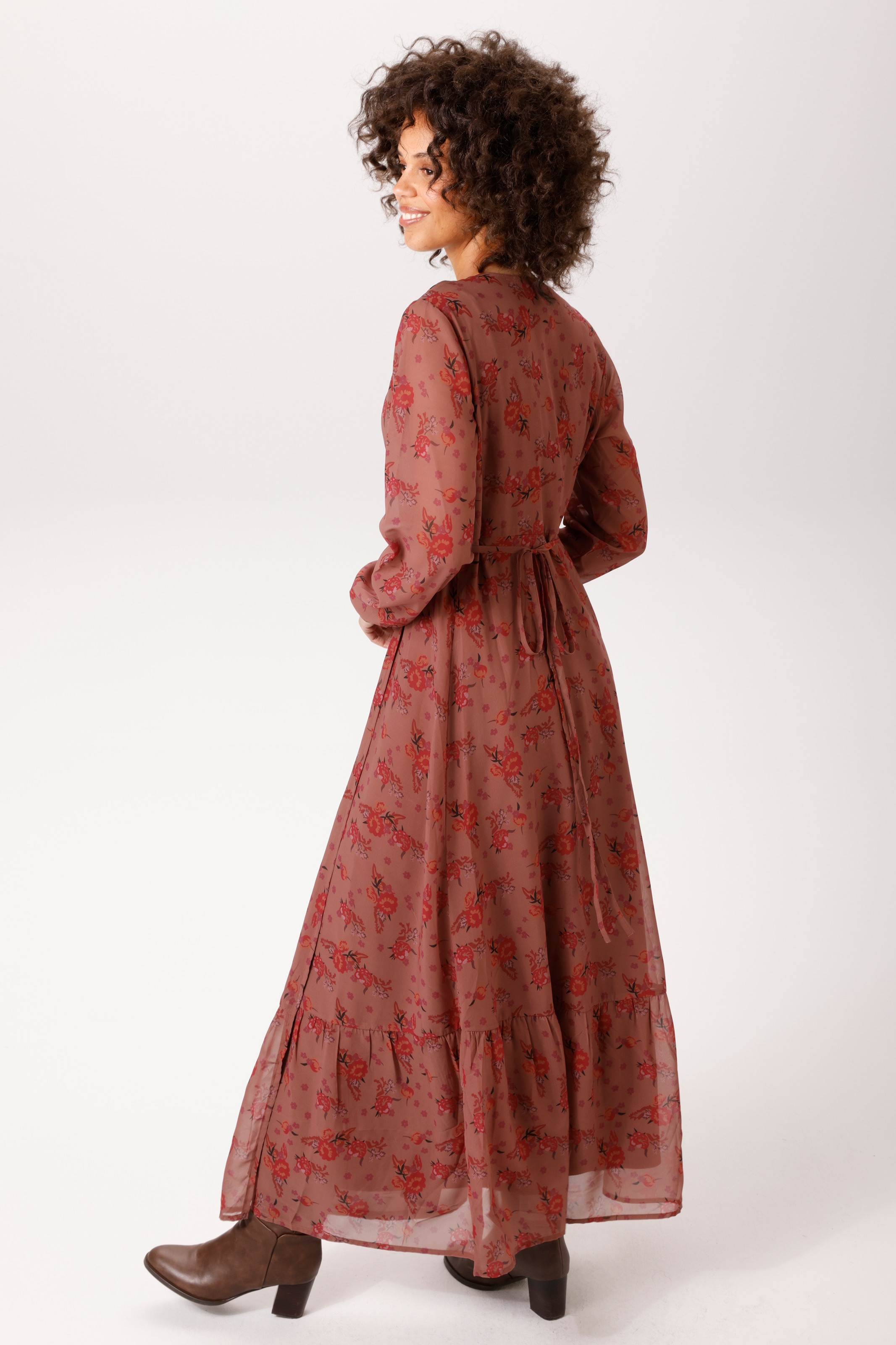 Aniston CASUAL Robe portefeuille avec lien,  avec imprimé floral aux couleurs harmonieuses - NOUVELLE COLLECTION