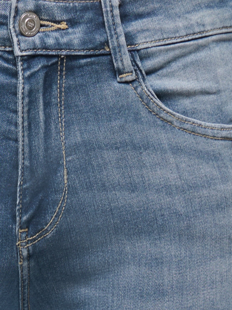 ONLY Jeans skinny »ONLBLUSH MW SK DET DES BACK EMB DNM« mélange de coton, détails destroyed, broderie sur la poche arrière