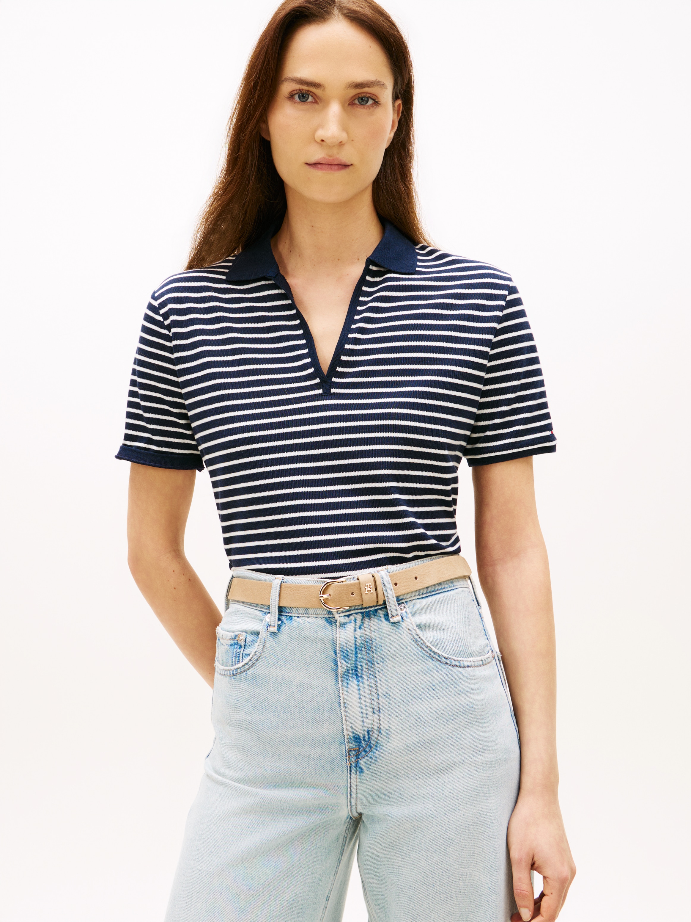 Tommy Hilfiger Poloshirt »LYOCELL PIQUE OPEN-NK SS POLO« mit kleinem Logo-Stick