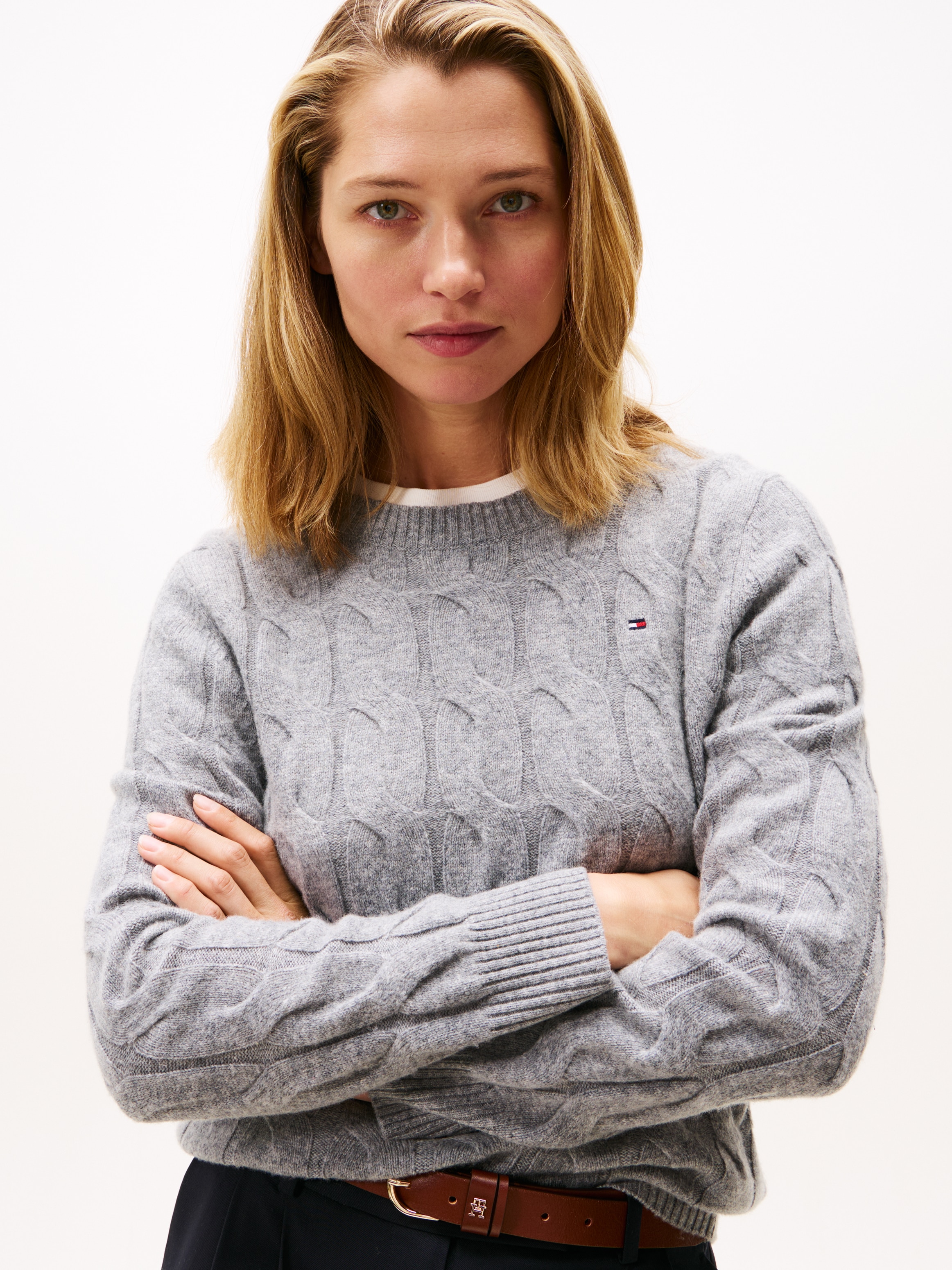 Tommy Hilfiger Strickpullover »SOFT WOOL CABLE C-NK« mit Zopfmuster, aus reiner Wolle