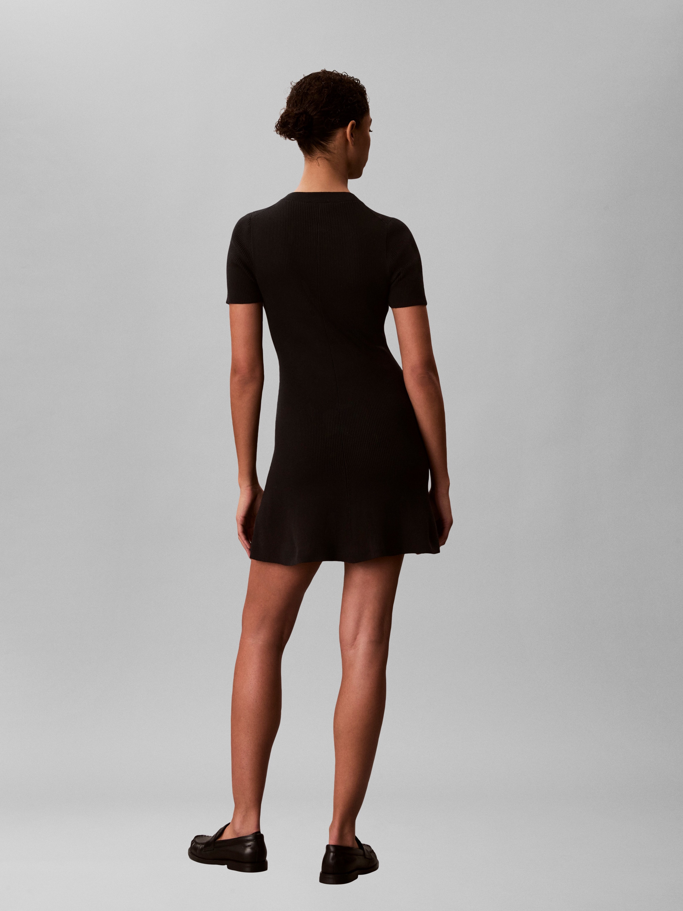 Calvin Klein Jeans Mini-robe Sans poche Coupe ajustée avec col rond