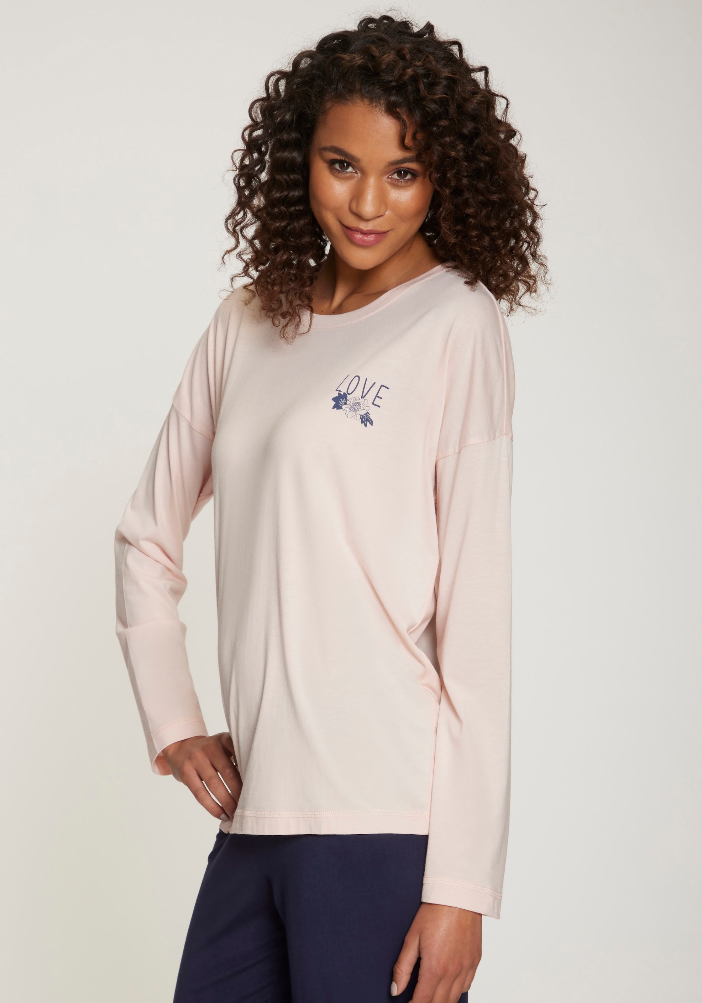Image of Vivance Dreams Langarmshirt mit kleinem Brust-Print
