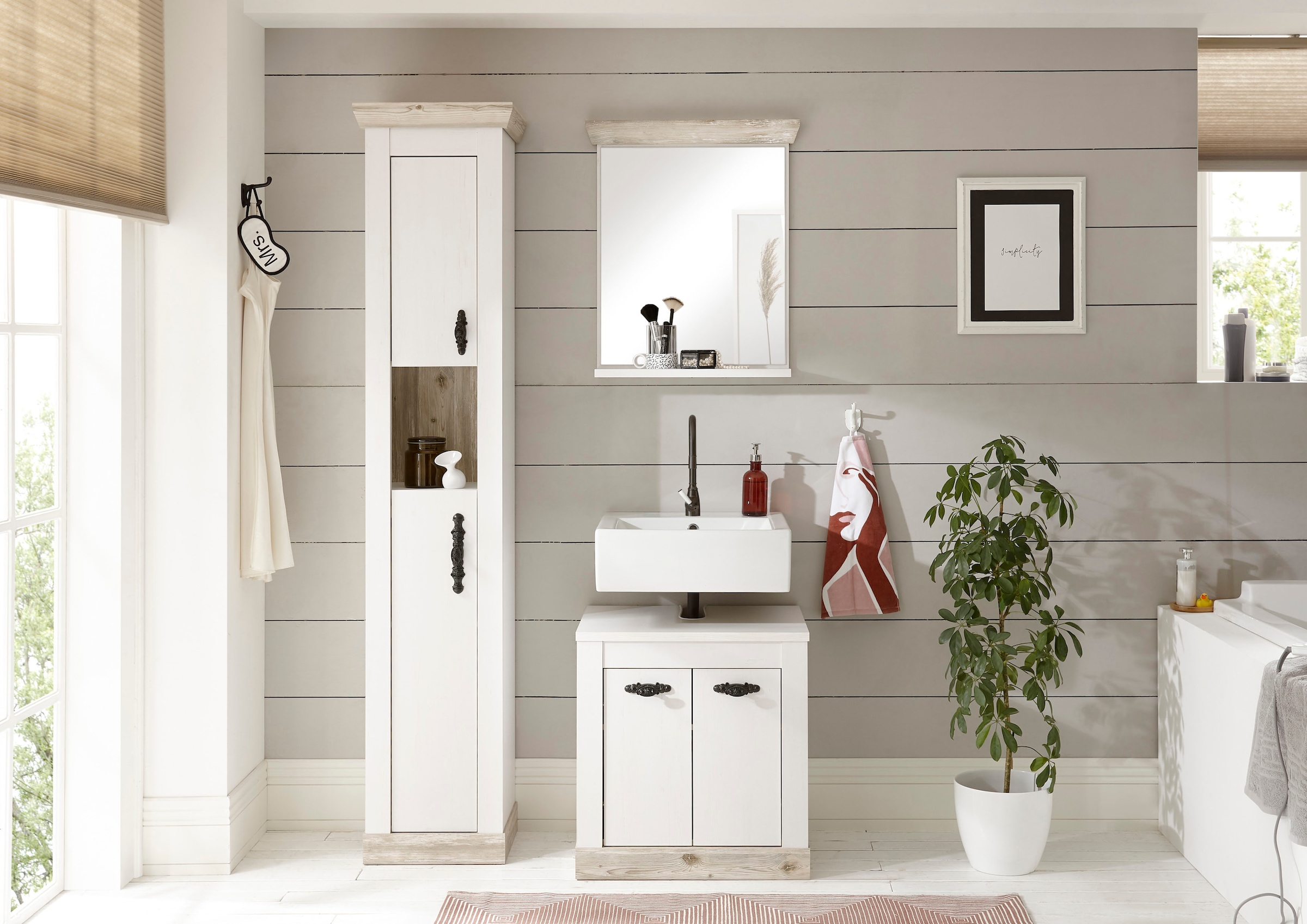 Home affaire Badmöbel-Set »Florenz, Bad im Landhausstil, 3-teiliges Badezimmer«, (3 St.), Waschbeckenunterschrank, Schrank und Spiegel, in Pinie Weiss, Stauraum