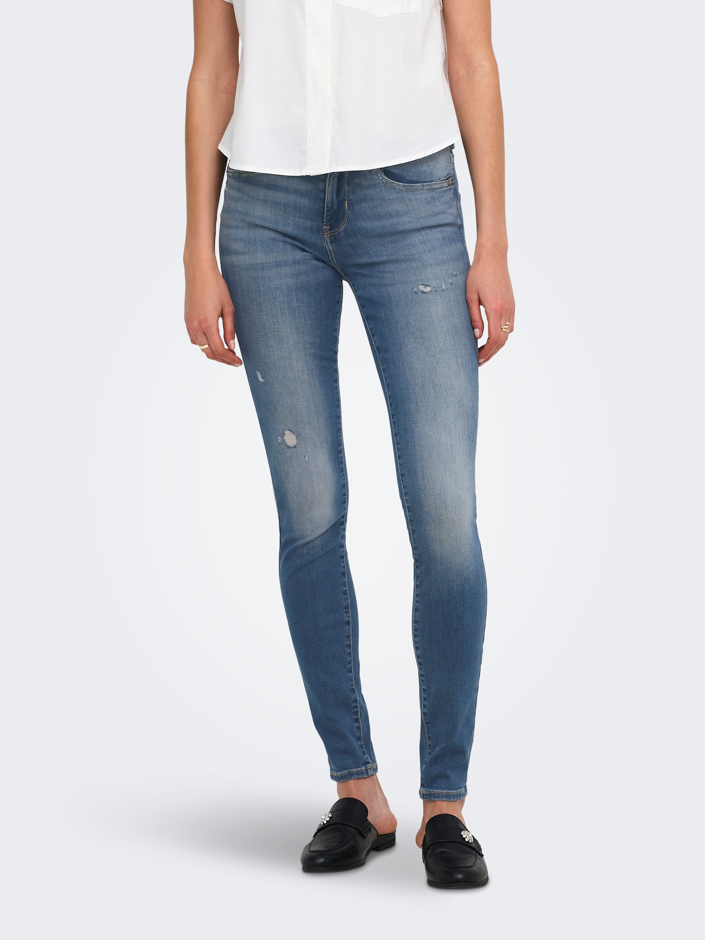 Image of ONLY Skinny-fit-Jeans "ONLBLUSH MW SK DET DES BACK EMB DNM" Baumwollmischung, Destroyed Details, Stickerei an Gesässtasche
