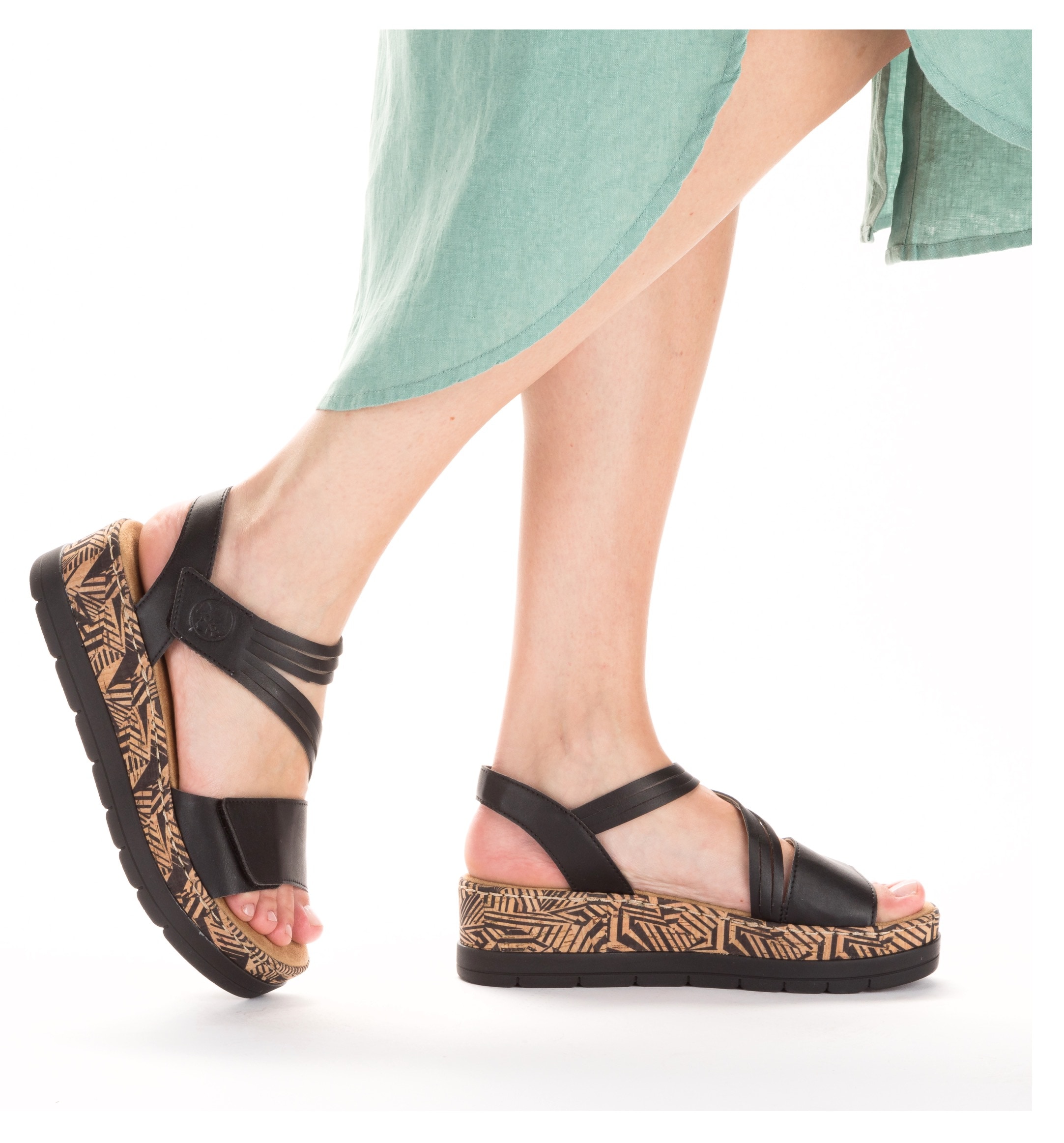 Rieker Sandales compensées  , Sommerschuh, Sandale, Keilabsatz, mit gemusterter Plateausohle