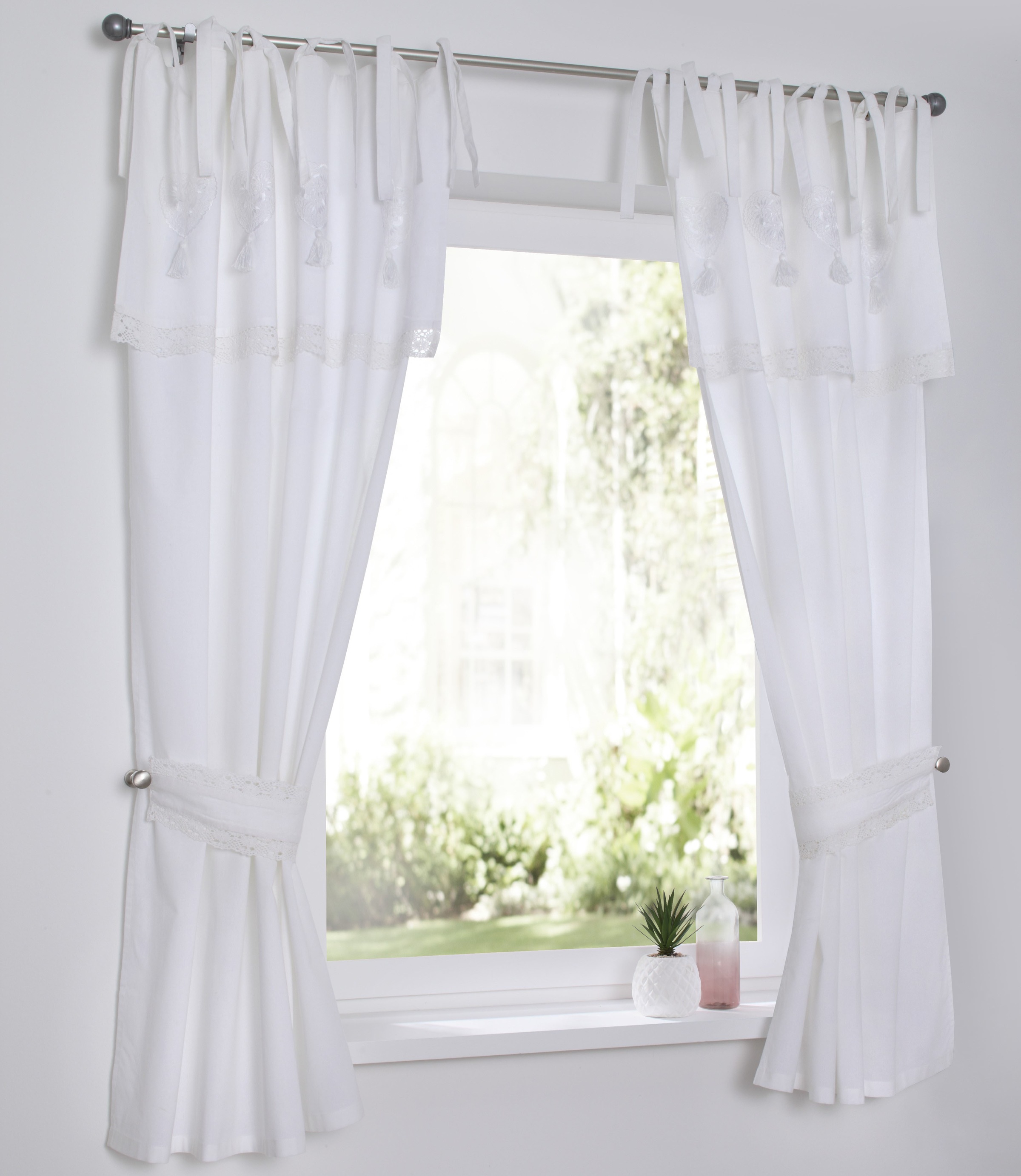 Image of Kutti Vorhang »Camille«, (1 St.), Herzmotiv, Bindebänder, mit Raffhalter bei Ackermann Versand Schweiz