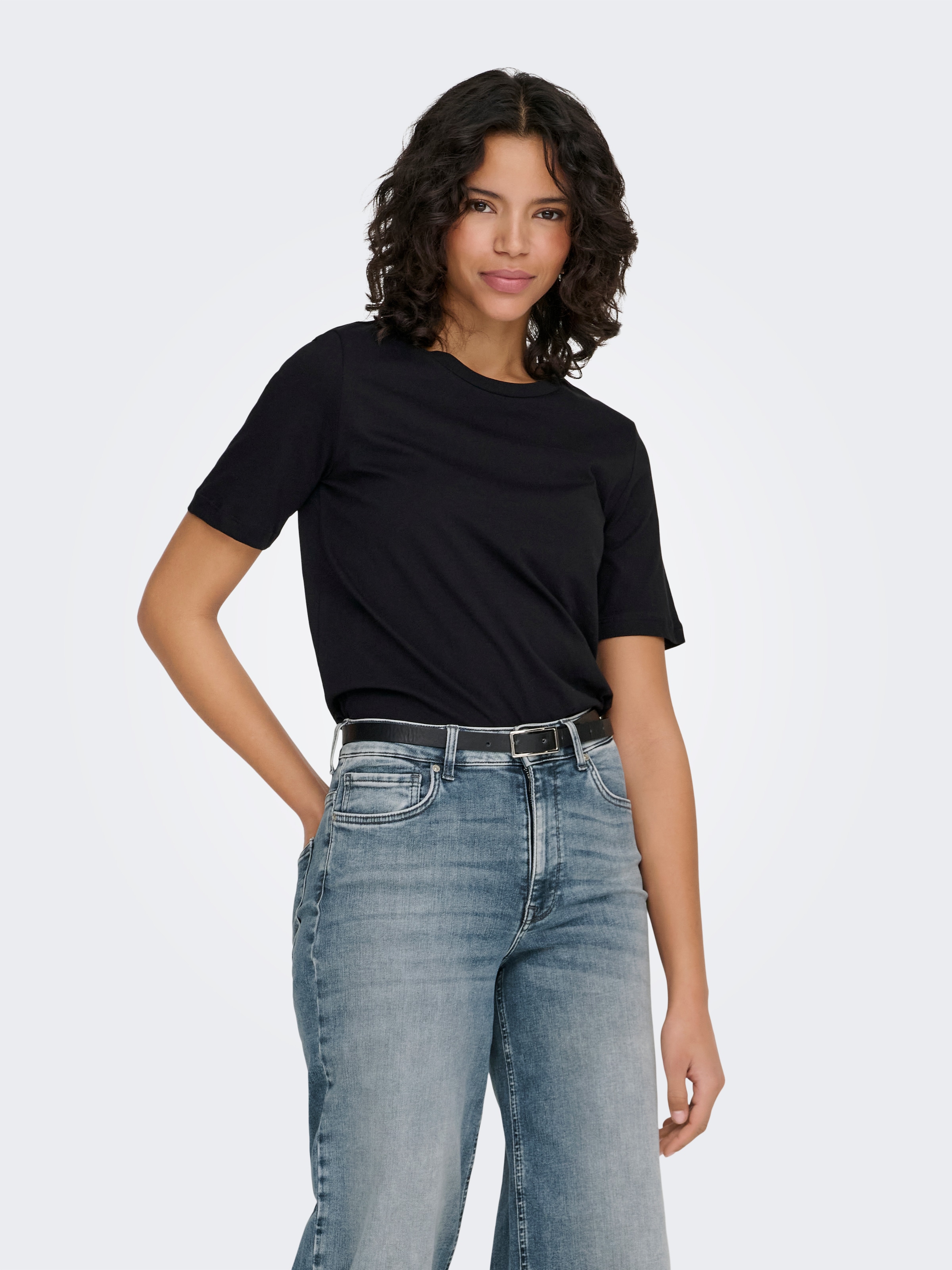Image of ONLY Kurzarmshirt "ONLONLY S/S TEE JRS NOOS" regular fit, casual, Single Jersey, Baumwolle, Rundhals