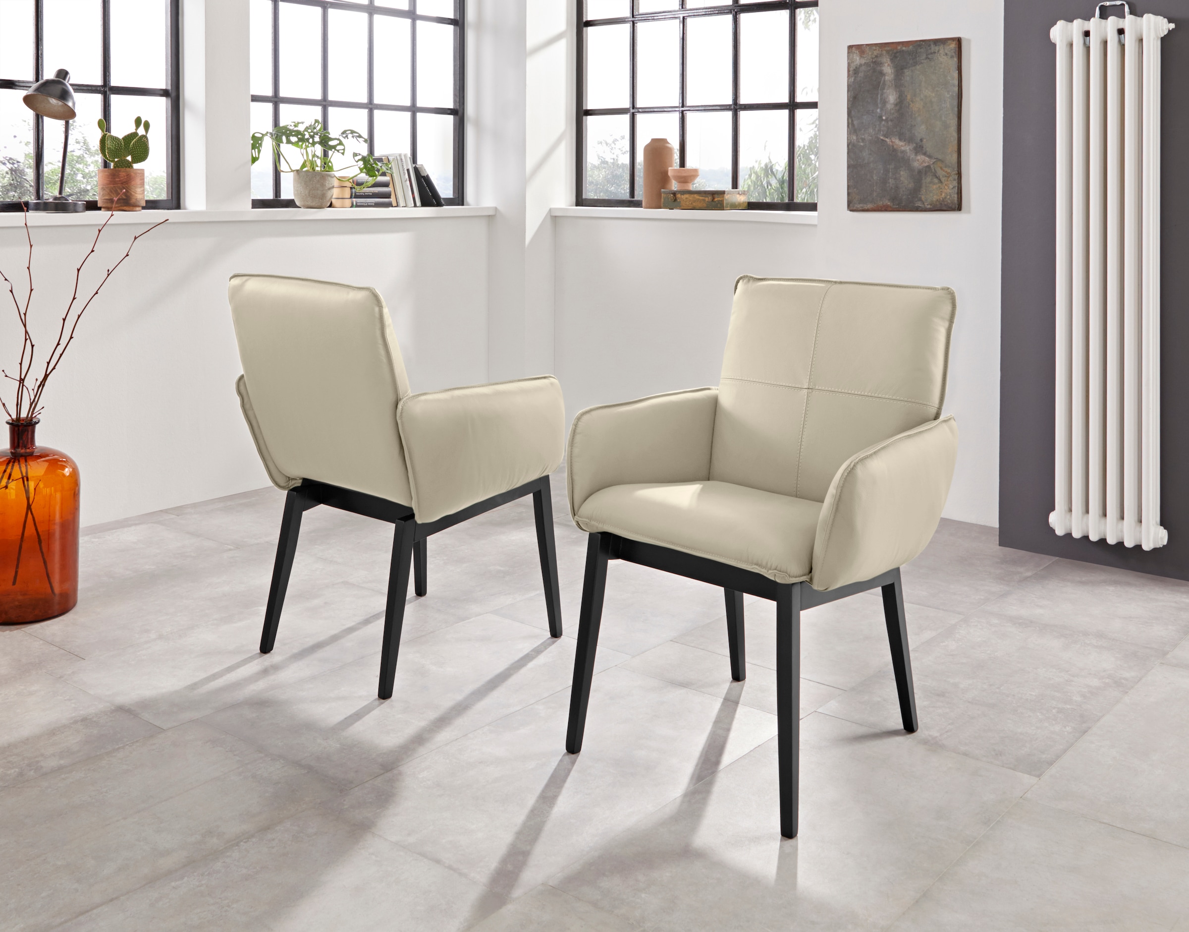 Image of Premium collection by Home affaire Armlehnstuhl »Model 6«, (Set), 2 St., Leder, Bezug in Microfaser oder Leder und das Gestell ist Buche Massivholz in schwarz lackiert bei Ackermann Versand Schweiz