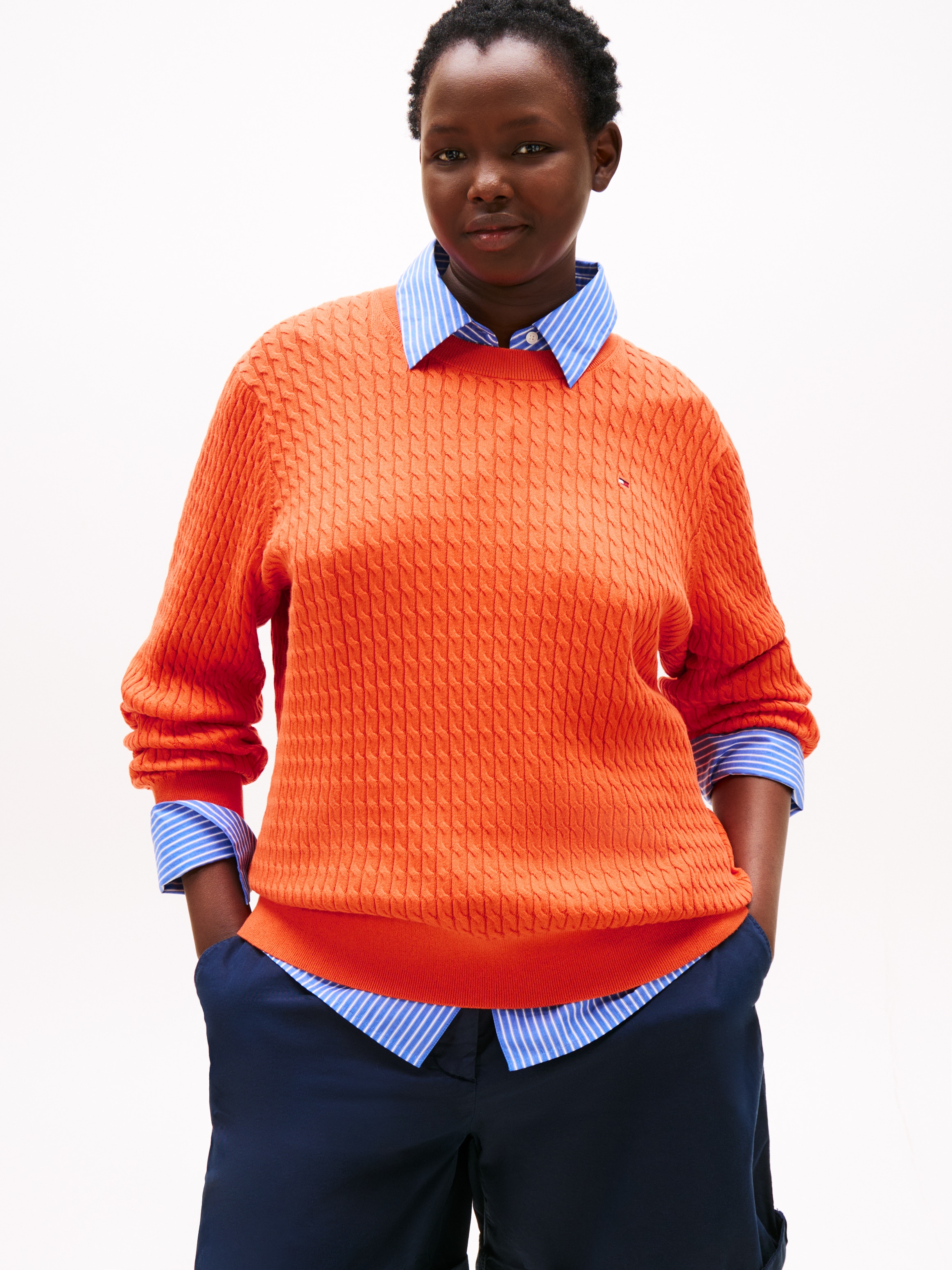 Image of Tommy Hilfiger Curve Strickpullover "CRV CO CABLE FINE GG C-NK LS SWT" in grossen Grössen, mit Zopfmuster