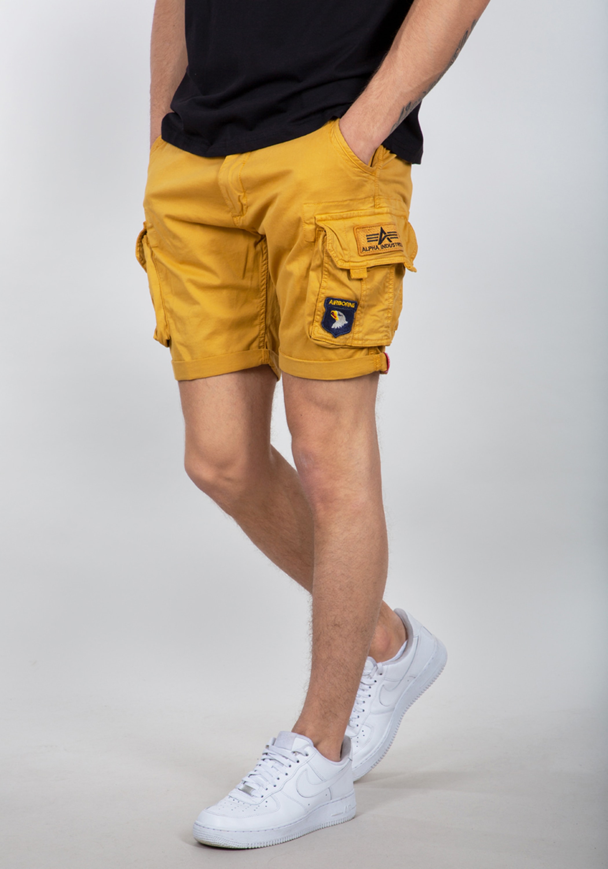Alpha Industries Shorts »Alpha Industries Men - Shorts Crew Short Patch«