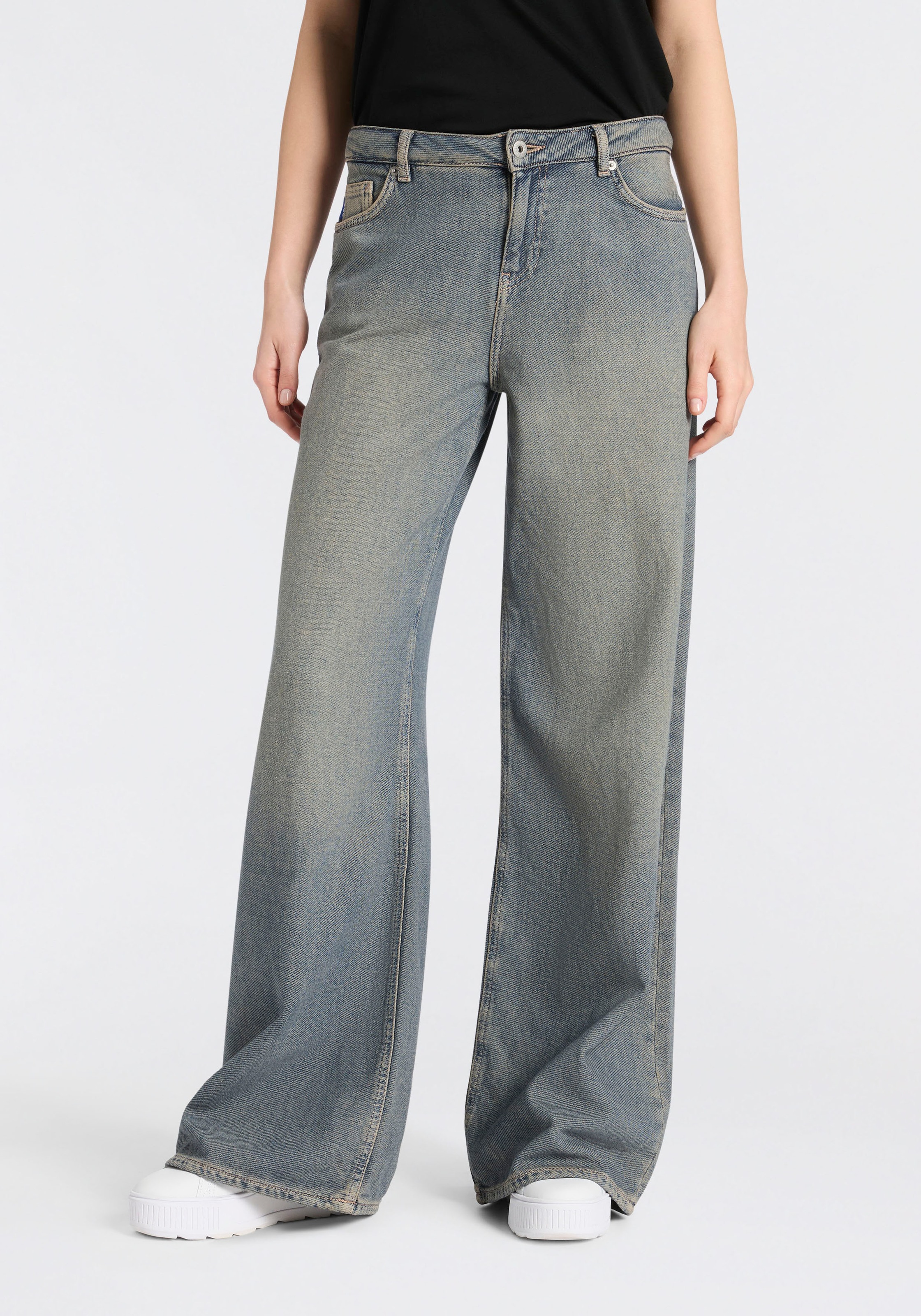 Image of HUGO 5-Pocket-Jeans "Gobana" Low Rise, Wide Leg