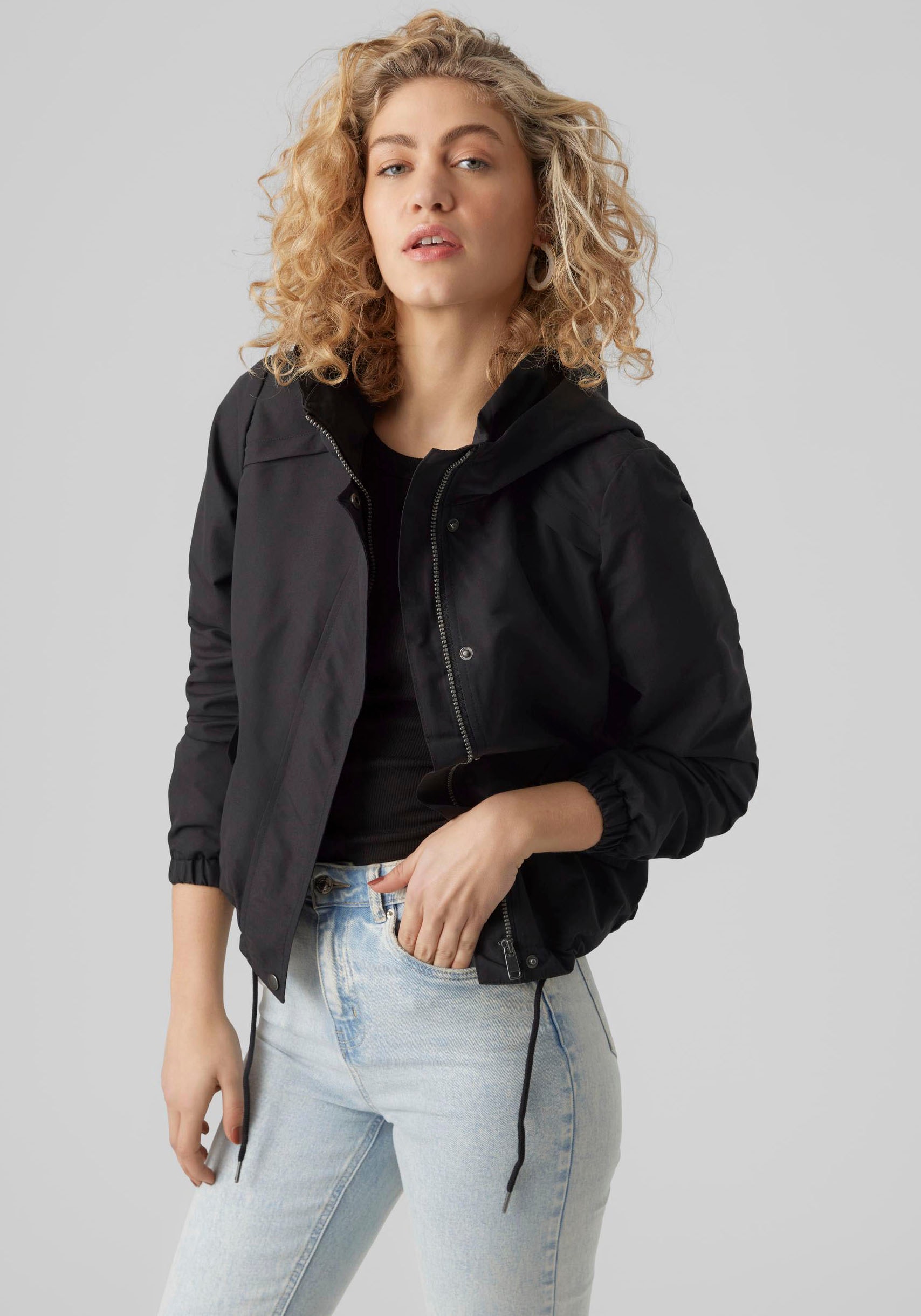 Image of Vero Moda Parka "VMZOA SHORT PARKA NOOS" mit Kapuze mit Kapuze