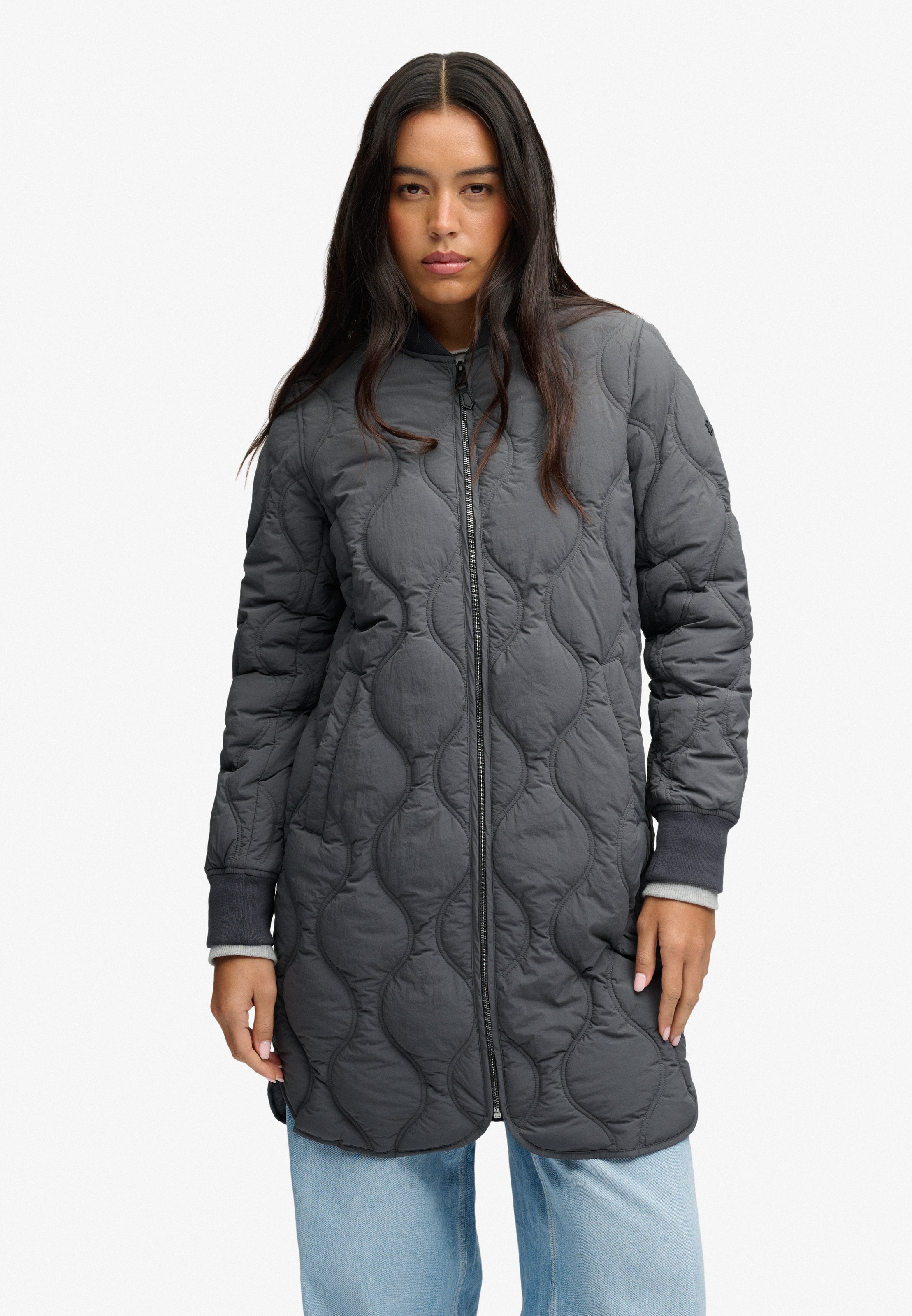 Image of Superdry Steppjacke "LONG ONION QUILT LINER JKT" mit Obermaterial aus Nylon, Relaxed Fit, pflegeleicht, unifarben