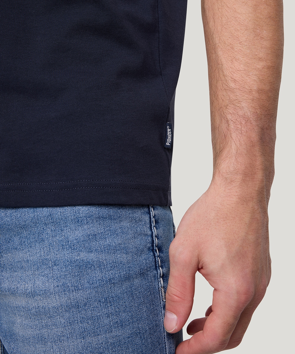 Pioneer Authentic Jeans T-Shirt, mit kontrastfarbenen Details