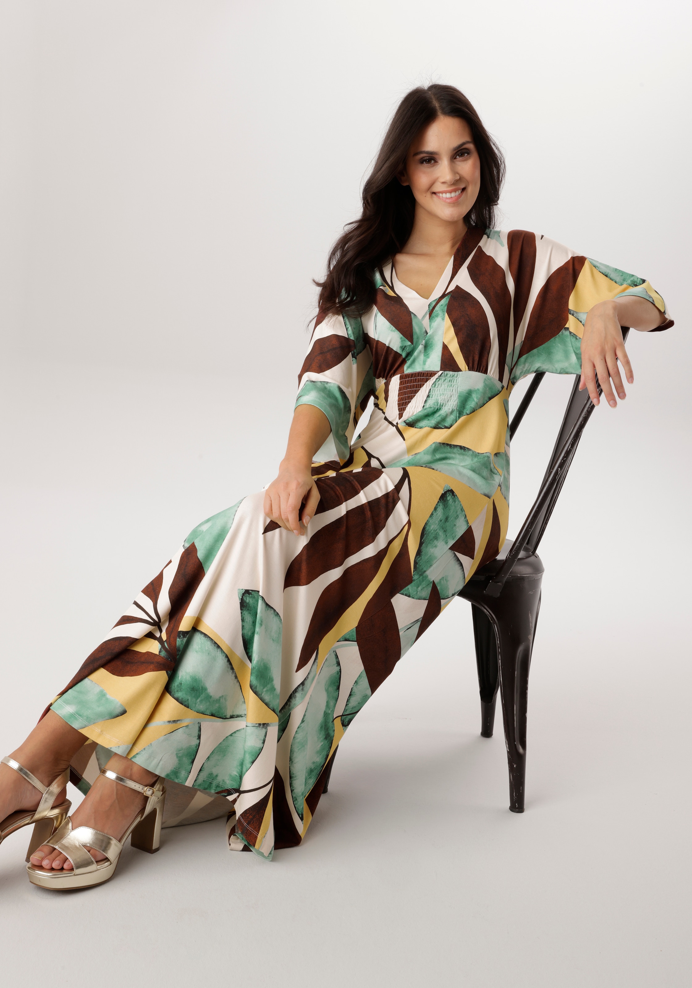 Aniston SELECTED Maxikleid mit weiten, 3/4-langen Ärmeln - NEUE KOLLEKTION