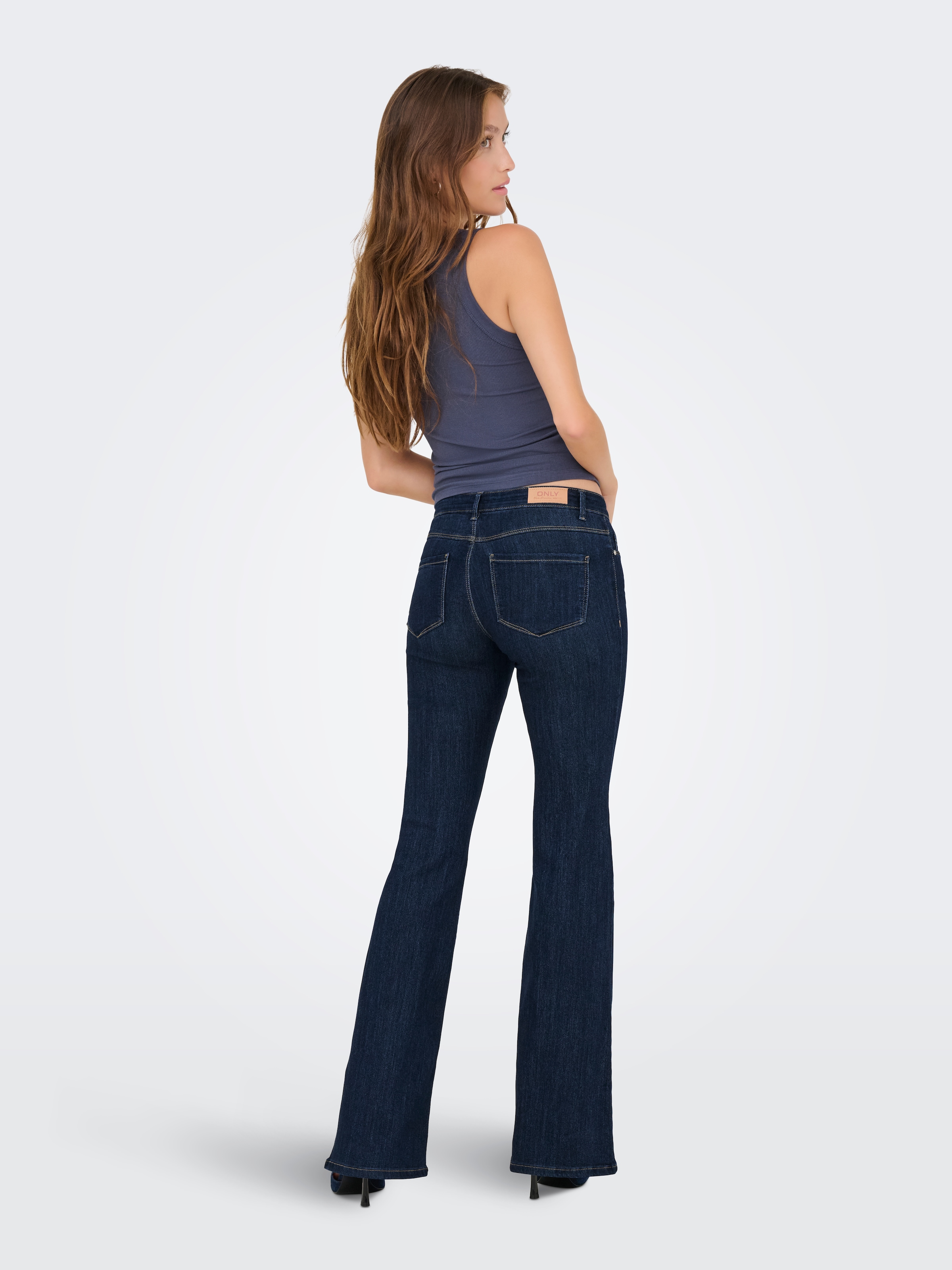 ONLY Jeans bootcut »ONLHELLA LOW RETRO FLARED DNM« Mélange viscose, coupe bootcut,