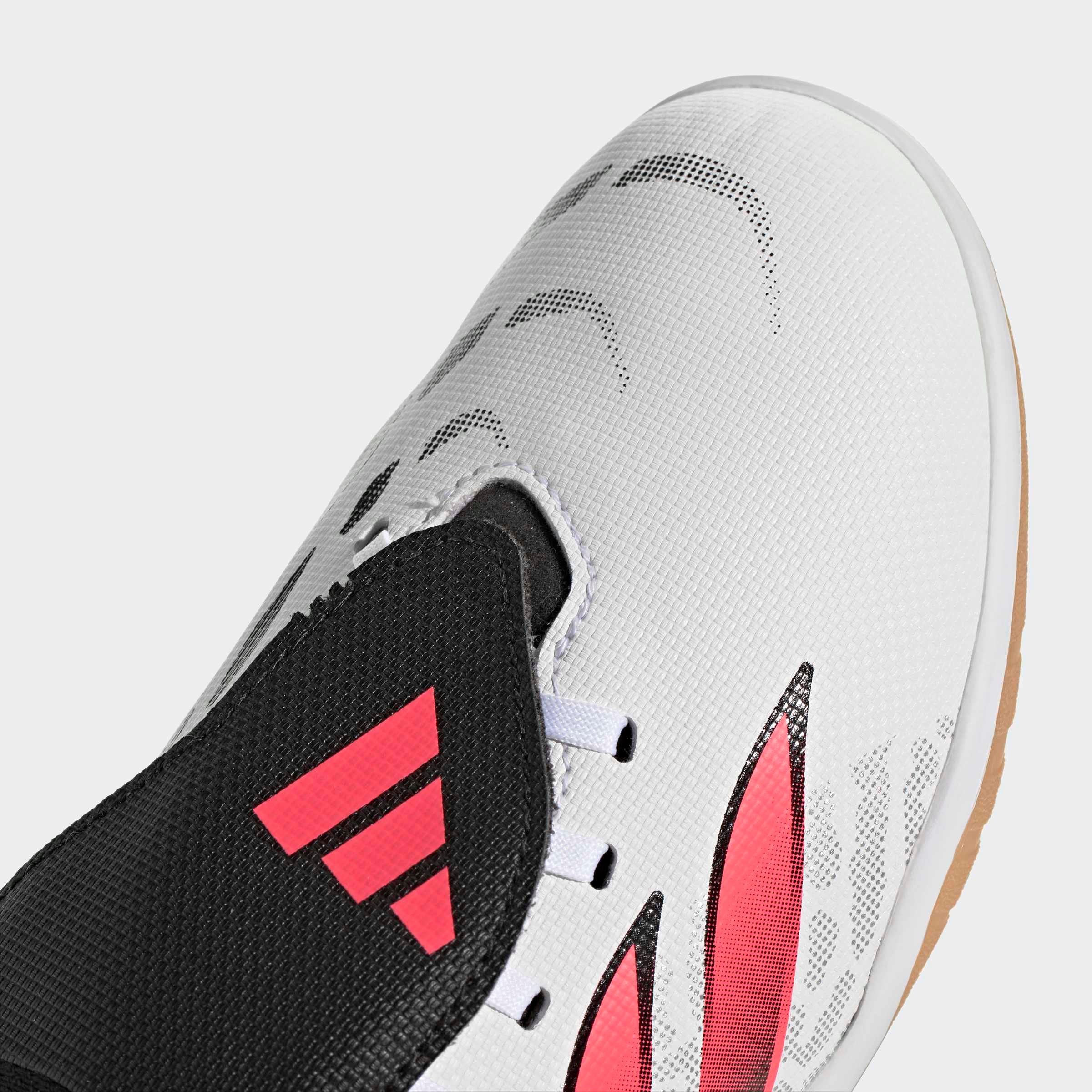 adidas Performance Chaussure de football »PREDATOR CLUB SALA KIDS , UMSCHLAGBARE ZUNGE«  pour sol de salle, pour adolescents et enfants