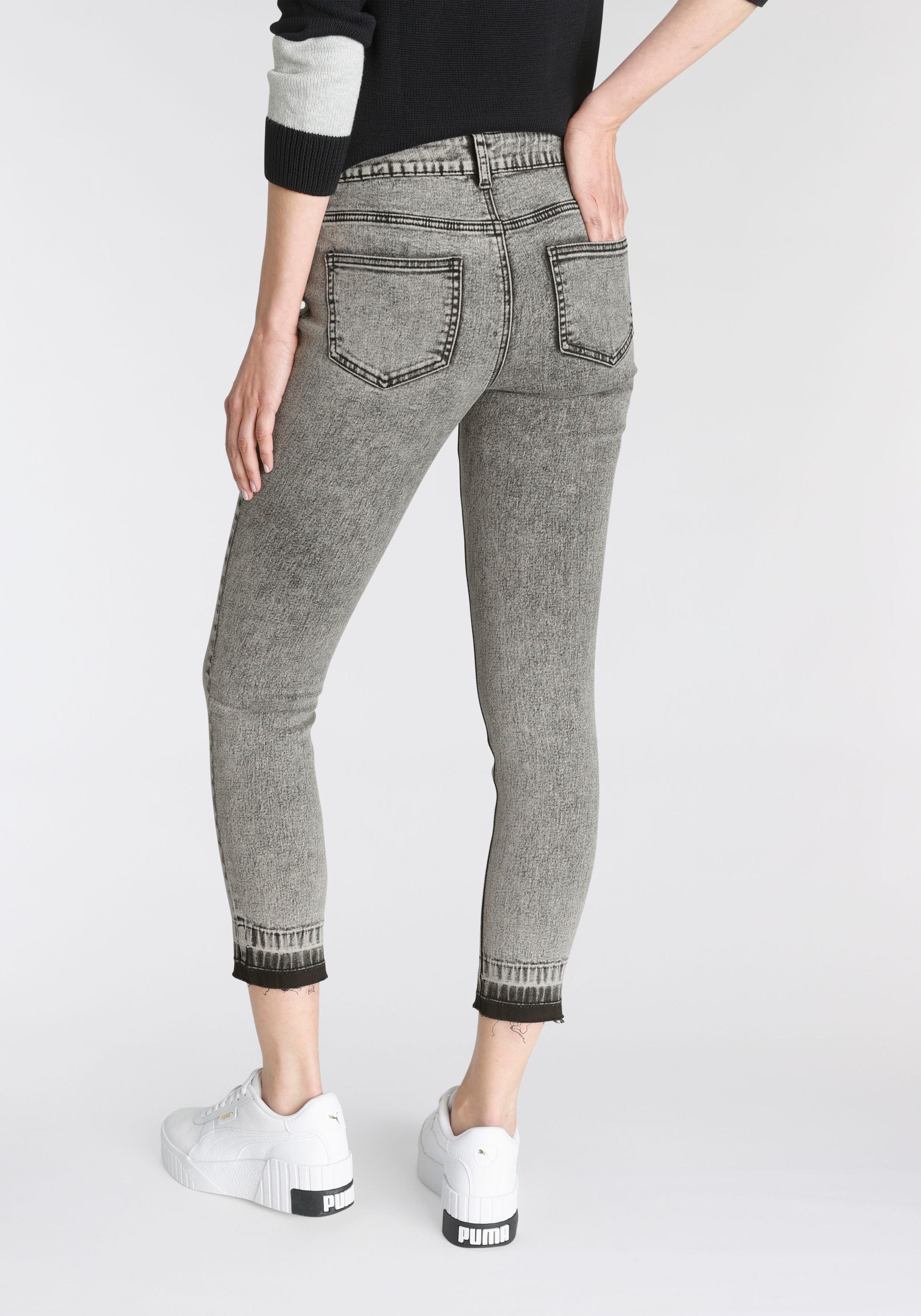 Image of Arizona 7/8-Jeans »moonwashed«, mit offenem Saum bei Ackermann Versand Schweiz