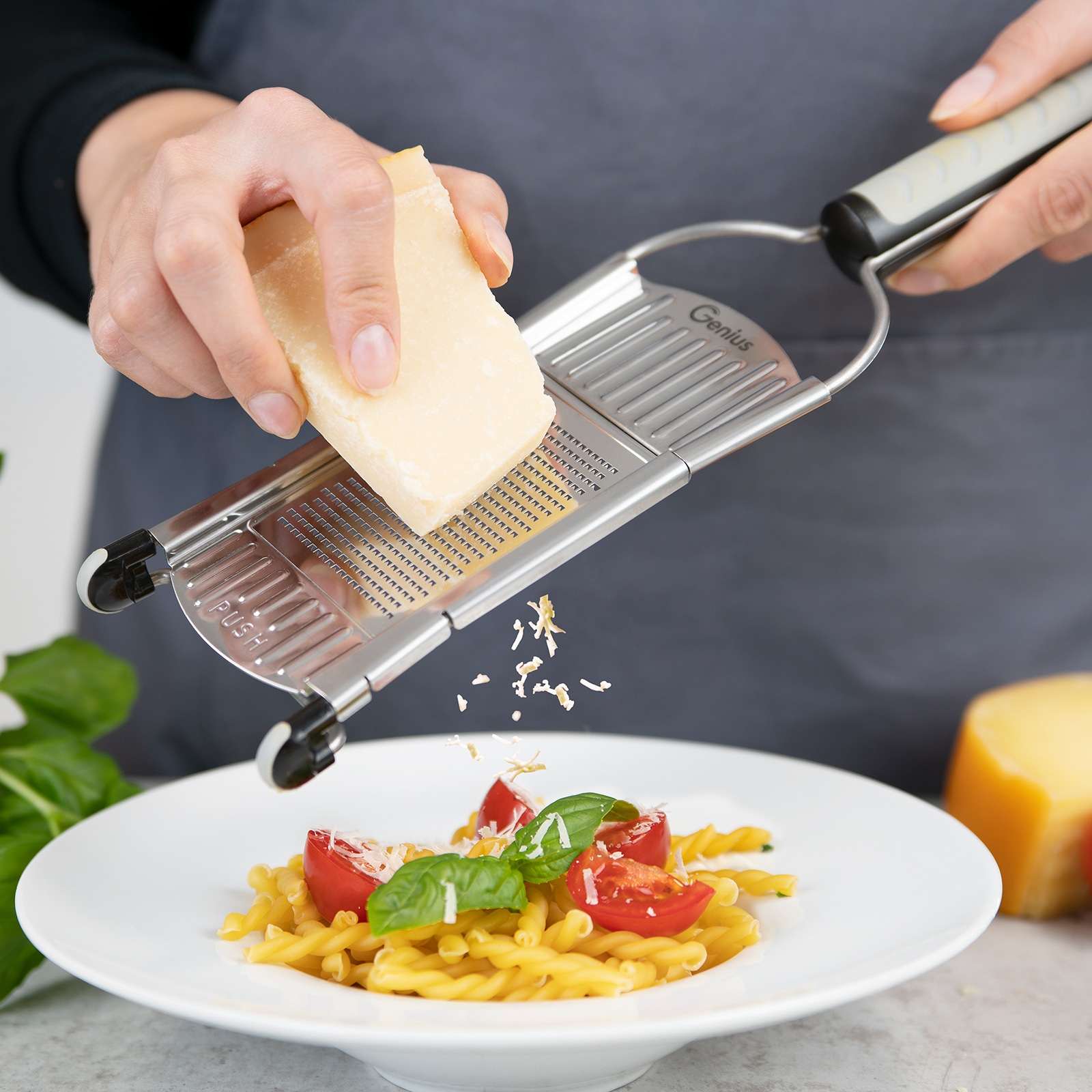 Genius Hachoir »Edelstahl-Schüsseln inkl. Nicer Dicer Speed, Set 15-tlg.« zum Aufbewahren, Zubereiten und Transportieren von Speisen