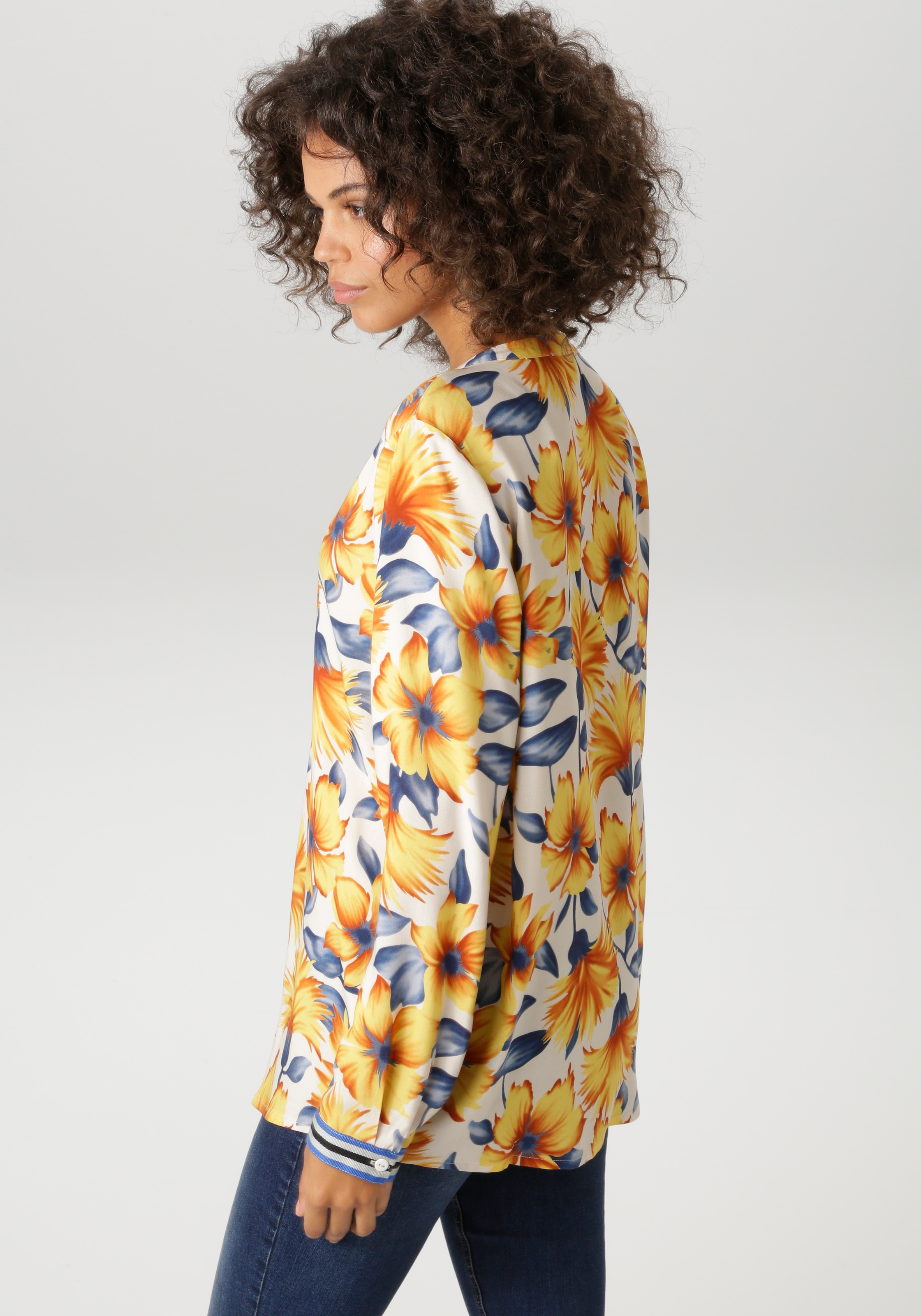 Aniston CASUAL Schlupfbluse mit farbharmonischen, grossflächigen Blüten bedruckt - NEUE KOLLEKTION