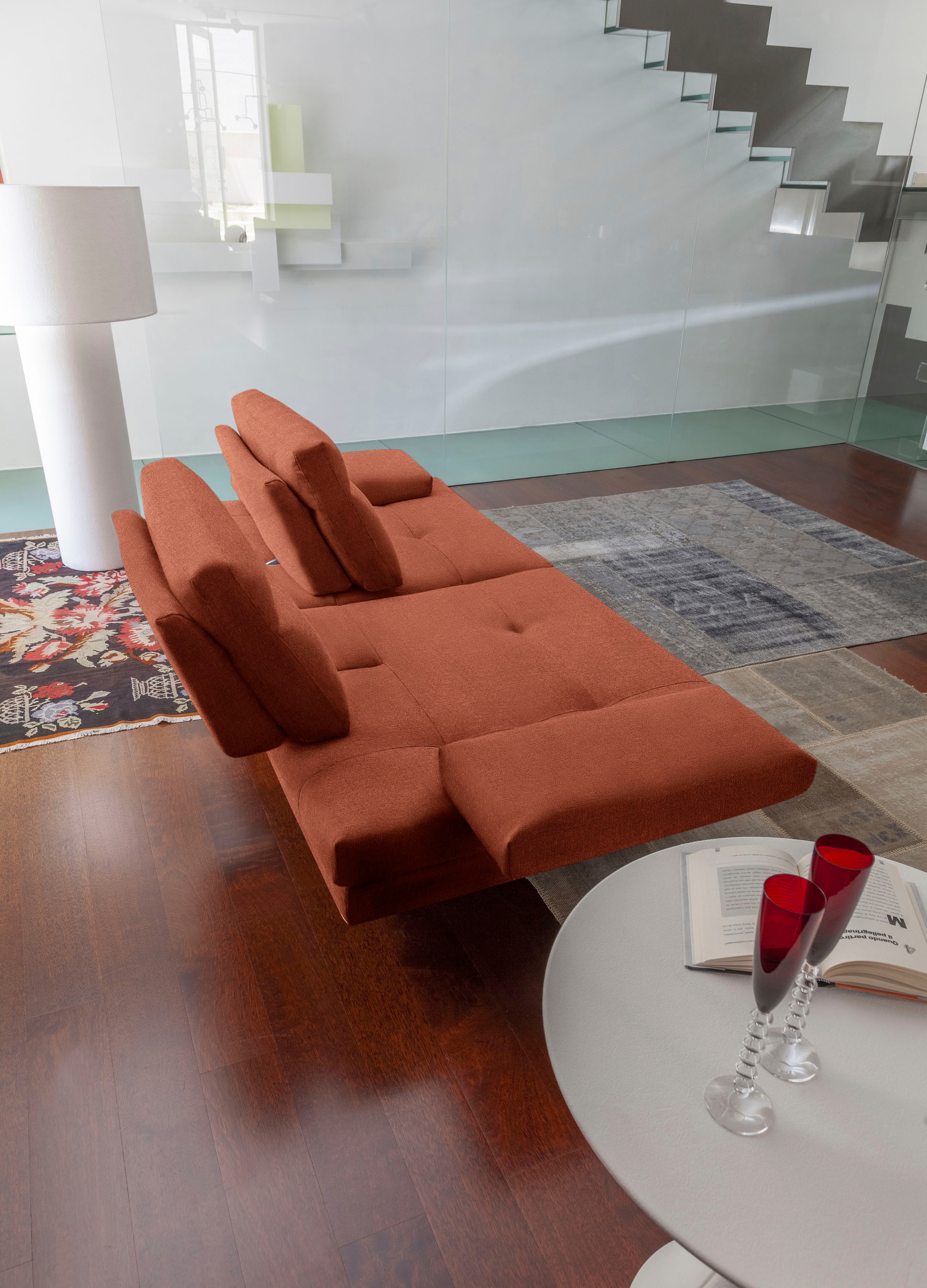 CALIA ITALIA 3,5-Sitzer »Toby Wing, italienisches Designsofa, super bequem, Megasofa« inkl. Sitztiefenverstellung und Armteilfunktion, Füsse in Schwarz matt