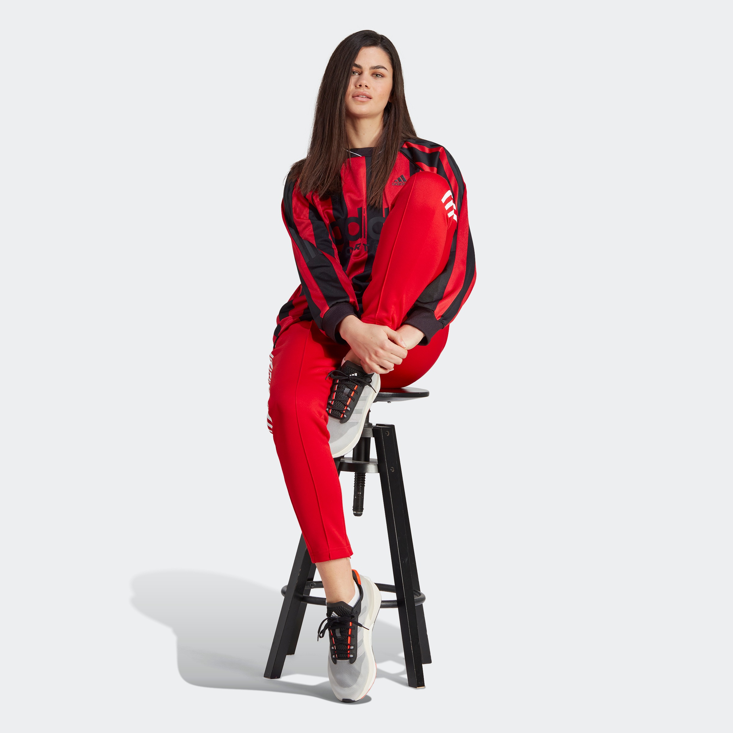 adidas Sportswear Sporthose »TIRO SUIT confortablement LIFESTYLE«, UP tlg.) Acheter (1