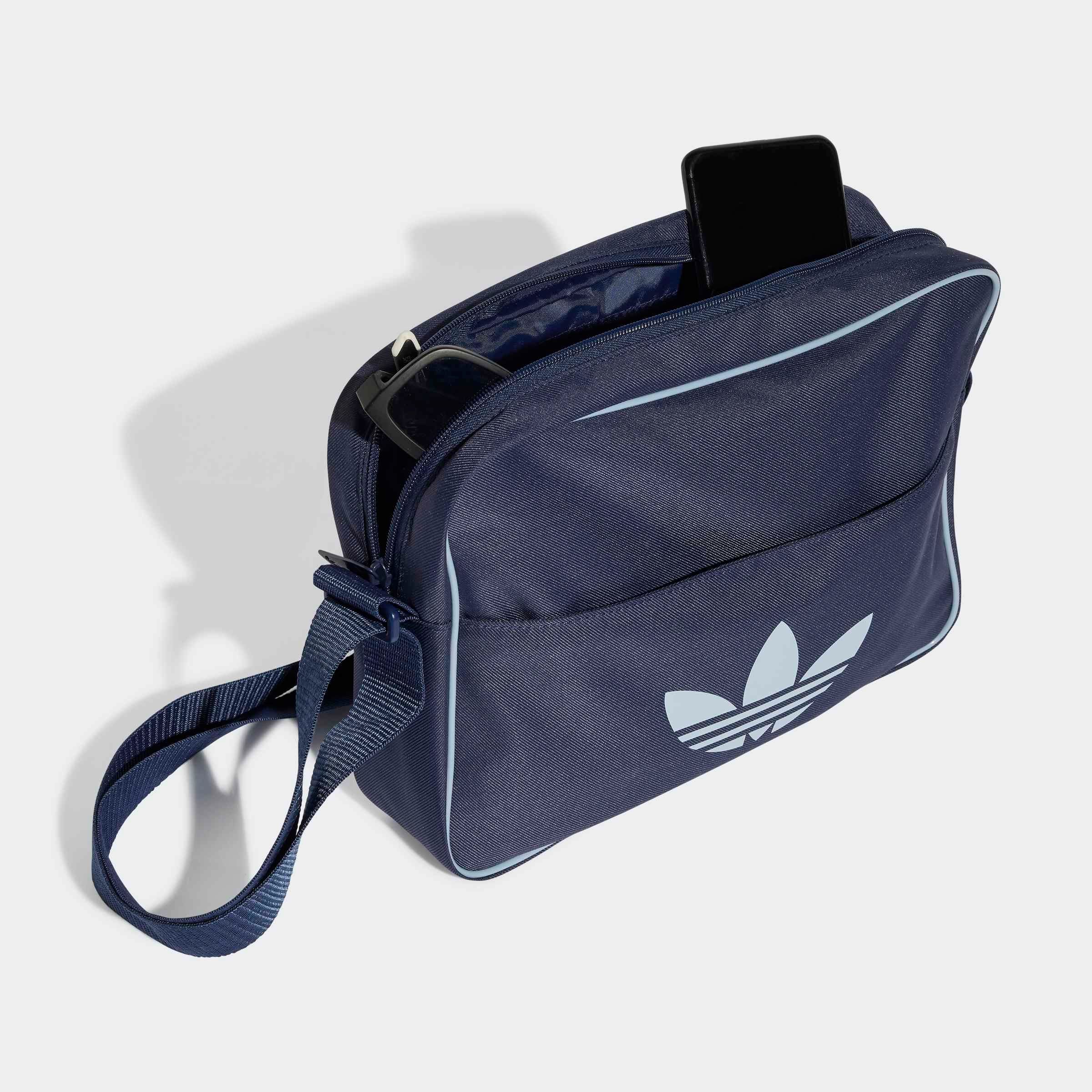 adidas Originals Sporttasche »AC AIRLINER«, Schultertasche im Retrolook