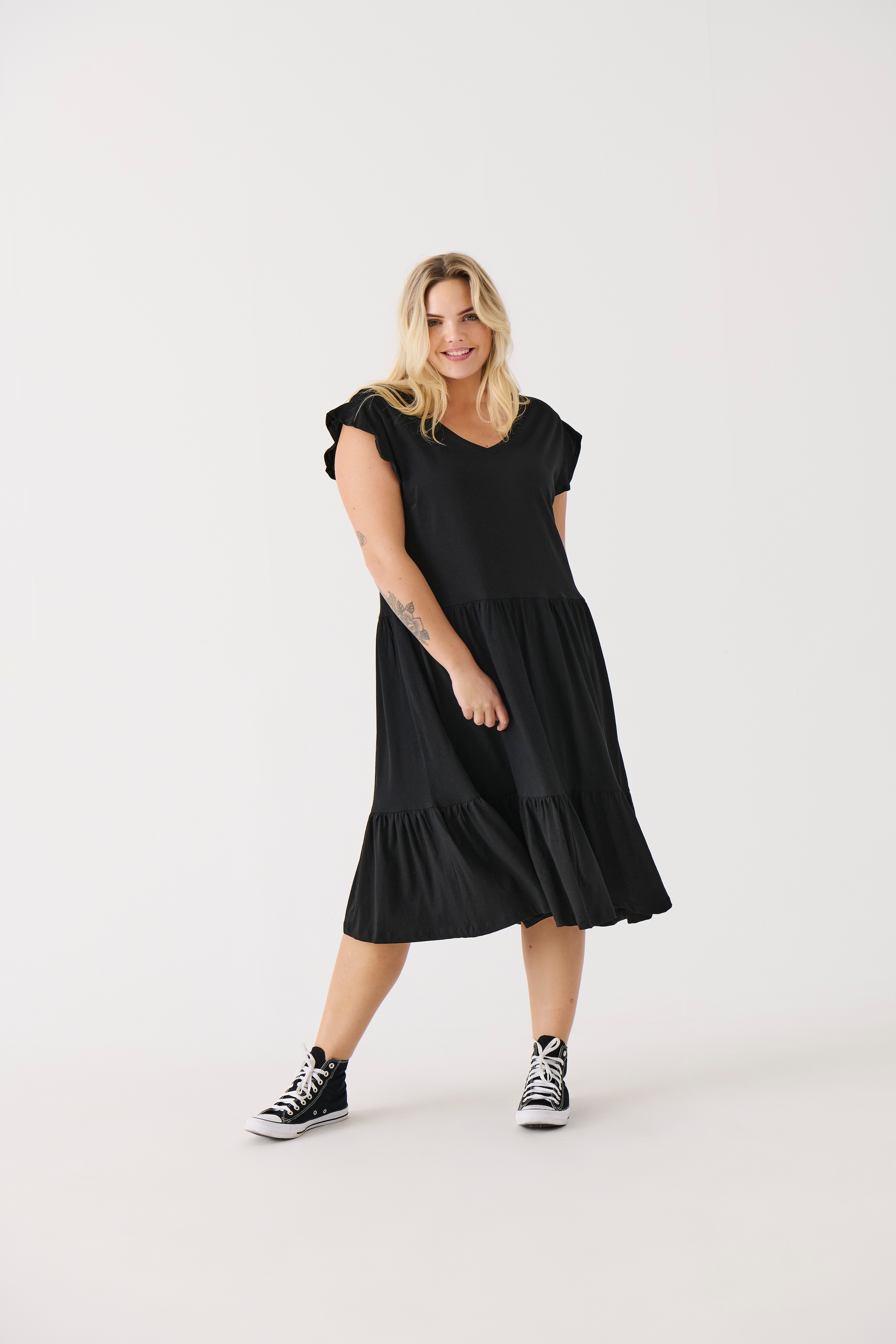 Image of ONLY CARMAKOMA Jerseykleid "CARMAY LIFE CAP SL FRILL DRESS JRS NOOS" Sommerkleid