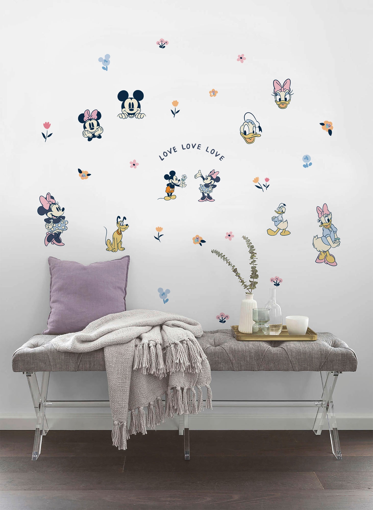 Komar Wandtattoo »Love Love Love - Grösse 50 x 70 cm«, (40 St.), selbstklebend, Wandsticker, Kinderzimmer