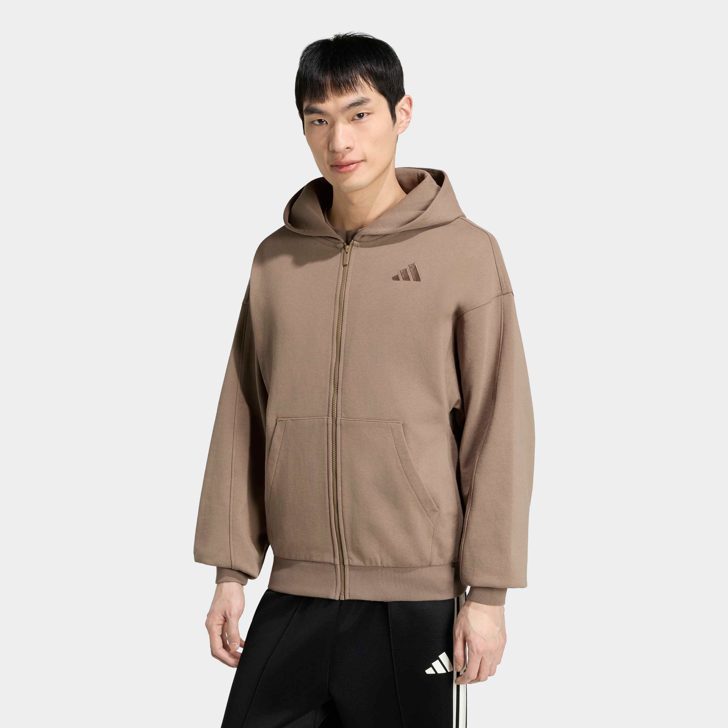 Image of adidas Sportswear Kapuzensweatshirt "ADIDAS KIT, KLEINES LOGO", sportliches Kapuzensweatshirt, schwere Stoffqualität, mit Kapuze