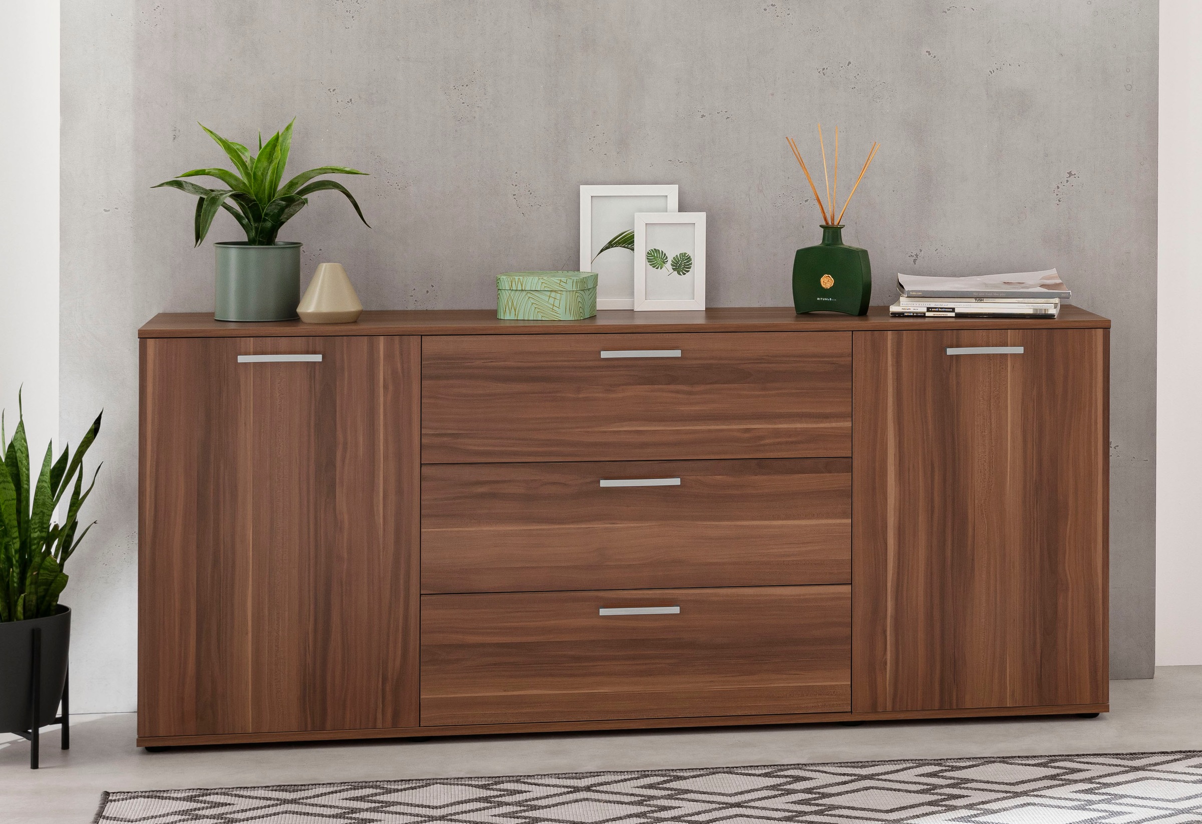 Image of borchardt Möbel Kommode »Tim«, Breite 166 cm, glänzende Metallgriffe bei Ackermann Versand Schweiz