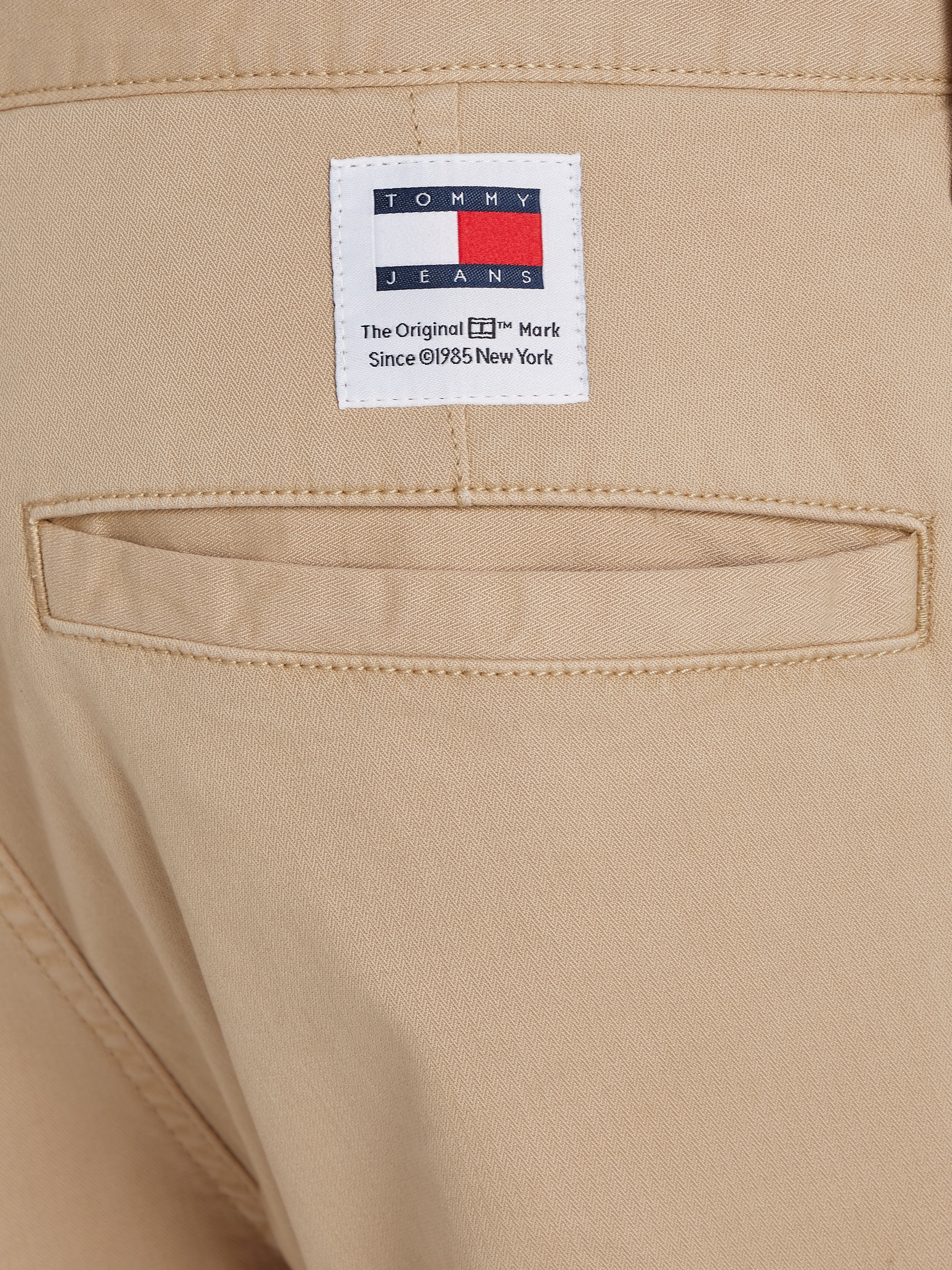 Tommy Jeans Cargohose »TJM AUSTIN LIGHTWEIGHT CARGO«, mit Logoprägung