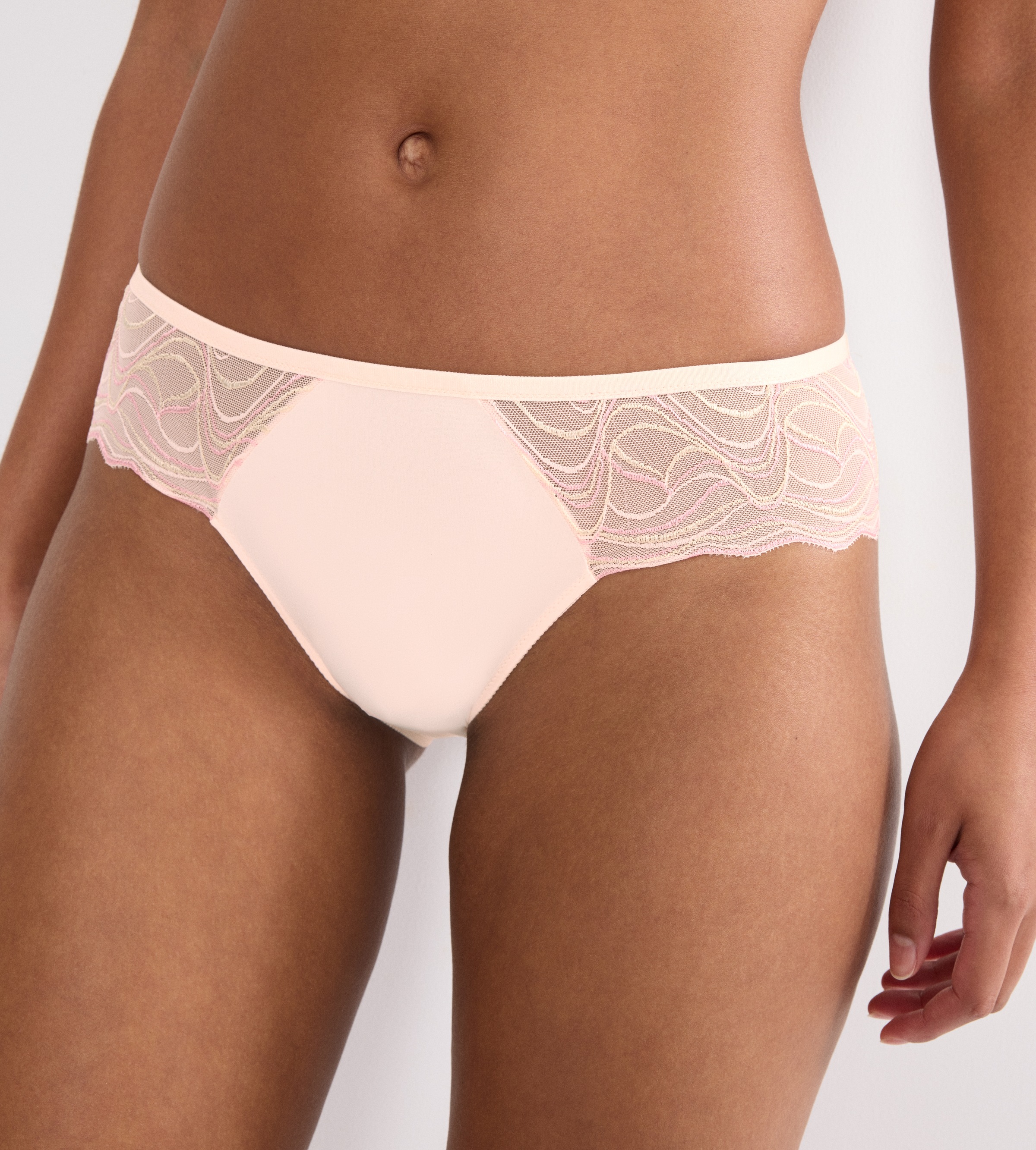 Triumph »Palina Waves of Glow« Triumph x Palina Rojinski, élastique, détails en dentelle