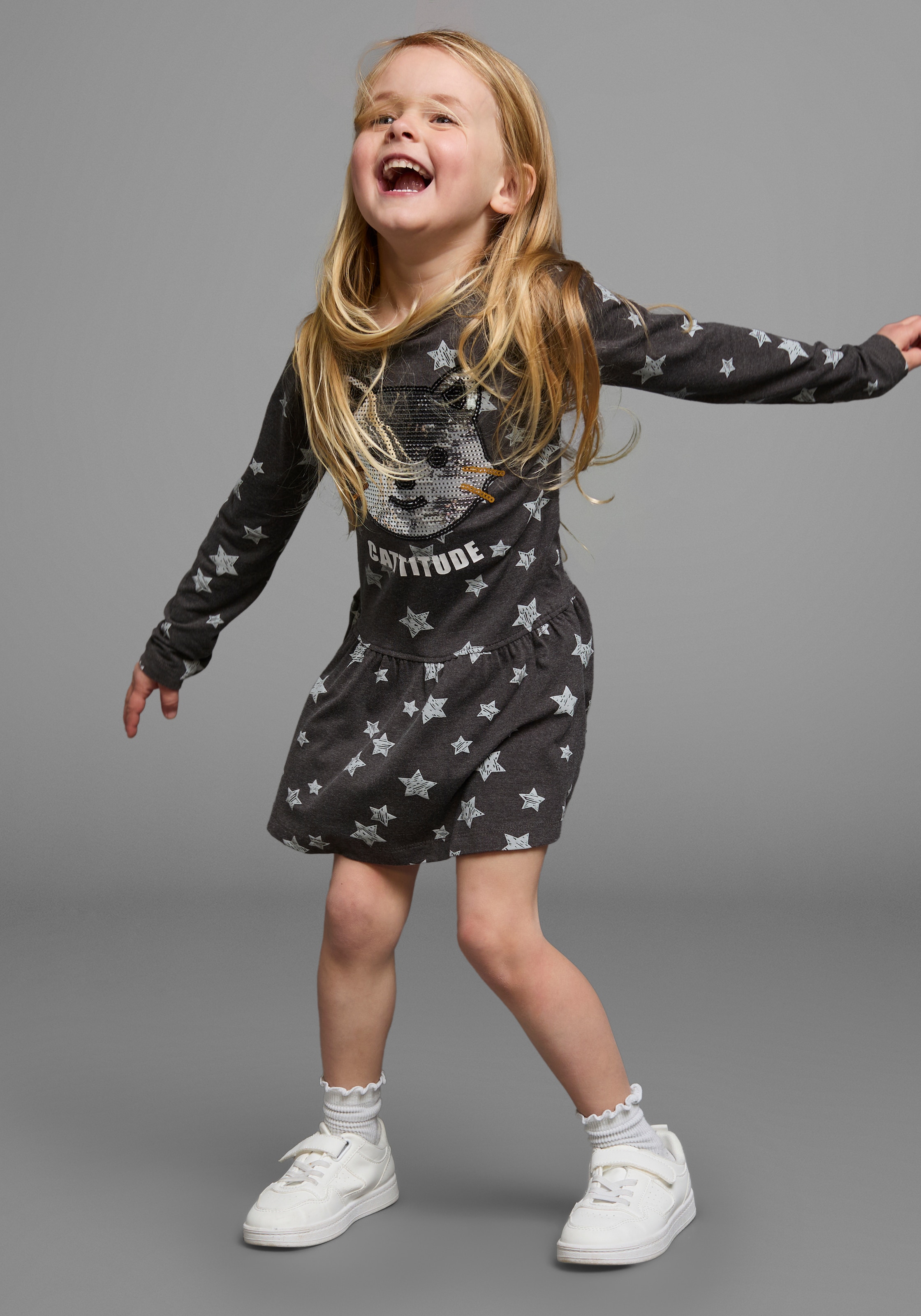 KIDSWORLD Jerseykleid »Kleid mit Pailletten«, Shirtkleid mit süsser Paillettenapplikation