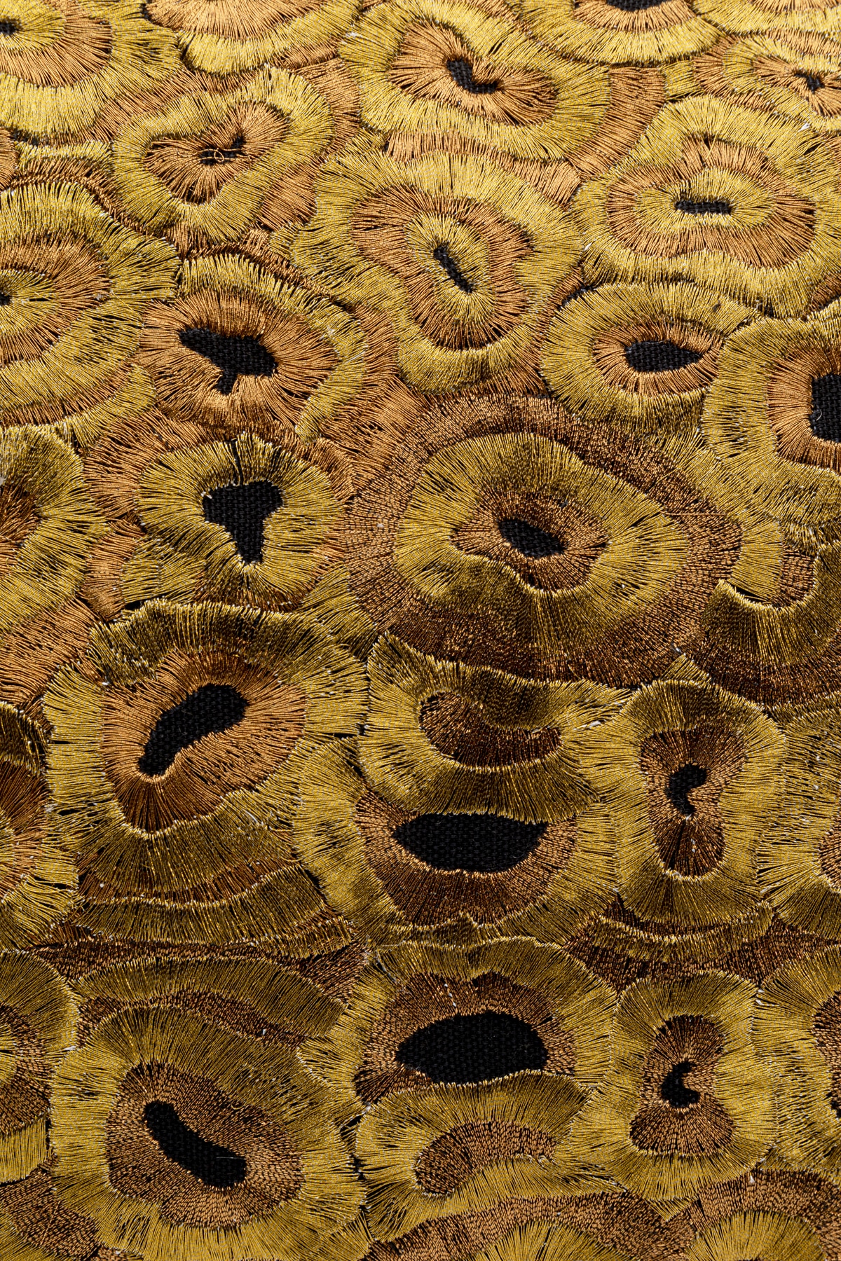 Kare Design Coussin décoratif »Cheetah, Kissenhülle mit Füllung, in zwei Grössen« stützt Kopf und Nacken angenehm und sorgt für erholsamen Schlaf