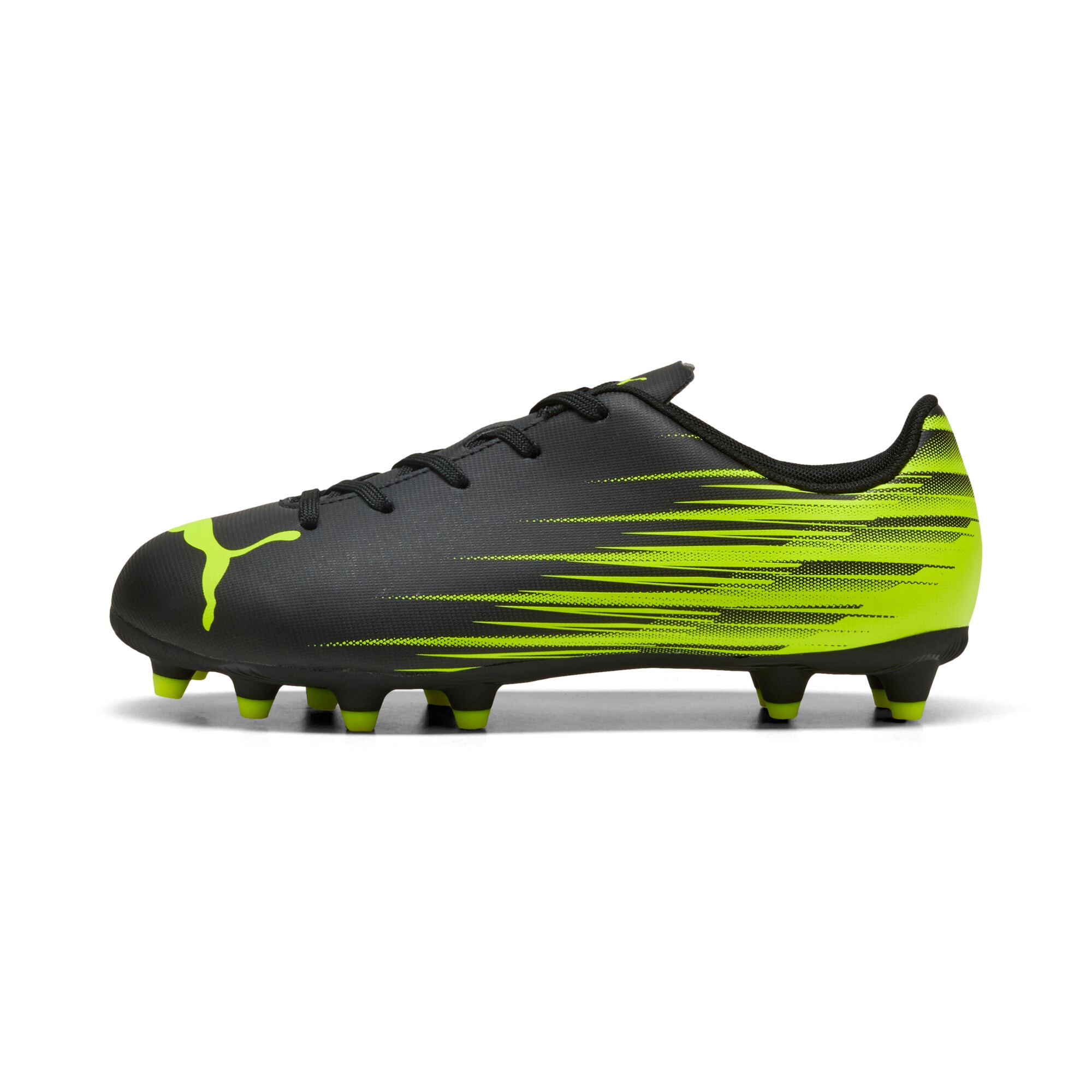 PUMA Chaussure de football »ATTACANTO II FGAG JR«  avec crampons pour terrains en gazon et gazon synthétique, avec lacets
