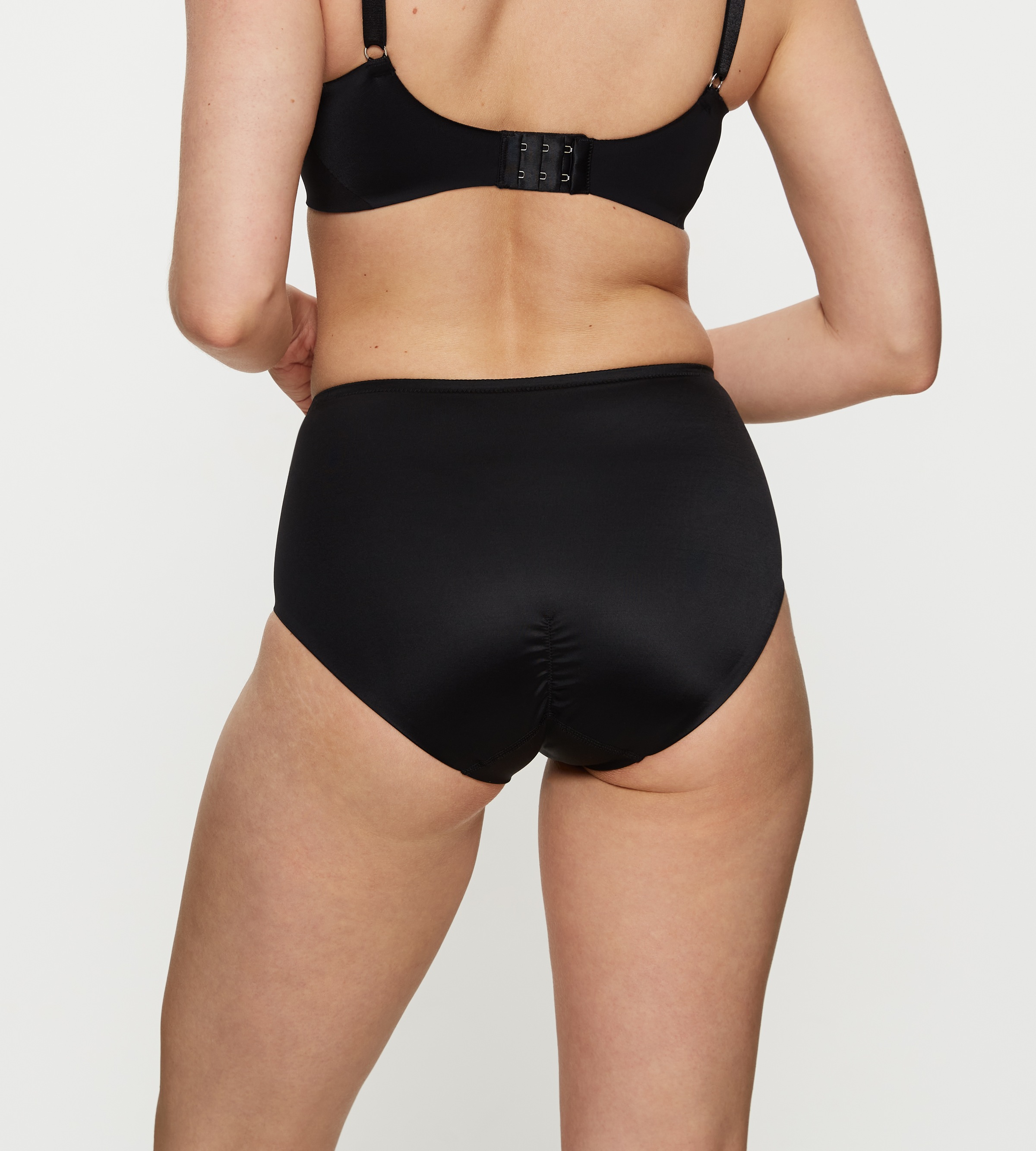 Triumph Slip gainant »True Shape Sensation« Mesh-Einsätze, Stretch-Tüll, Wickel-Optik