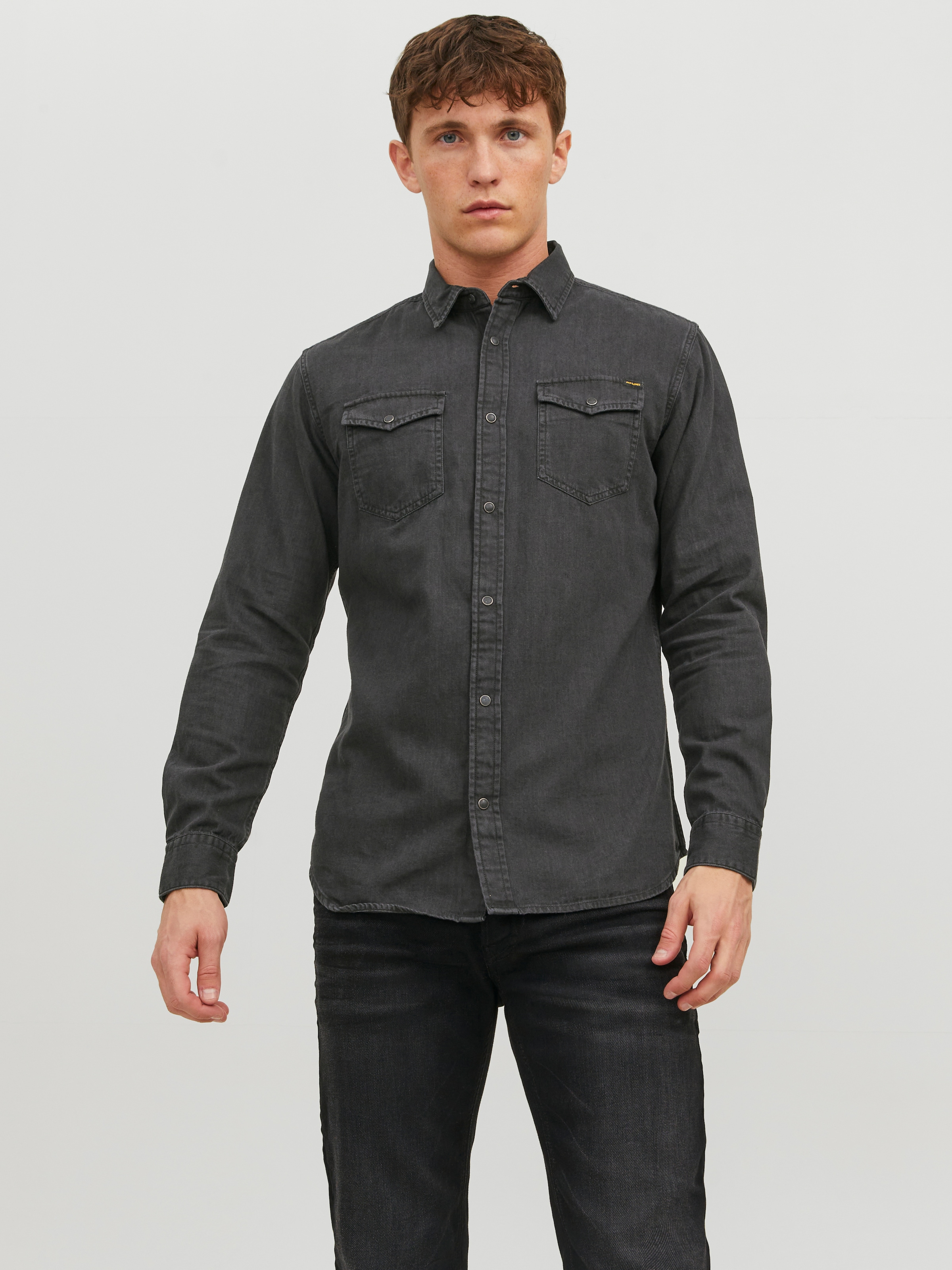 Jack & Jones Jeanshemd »JJESHERIDAN im Workwear-Stil mit robuster Baumwollqualität« unifarben, modisch, slim fit, Baumwolle, Hemdkragen