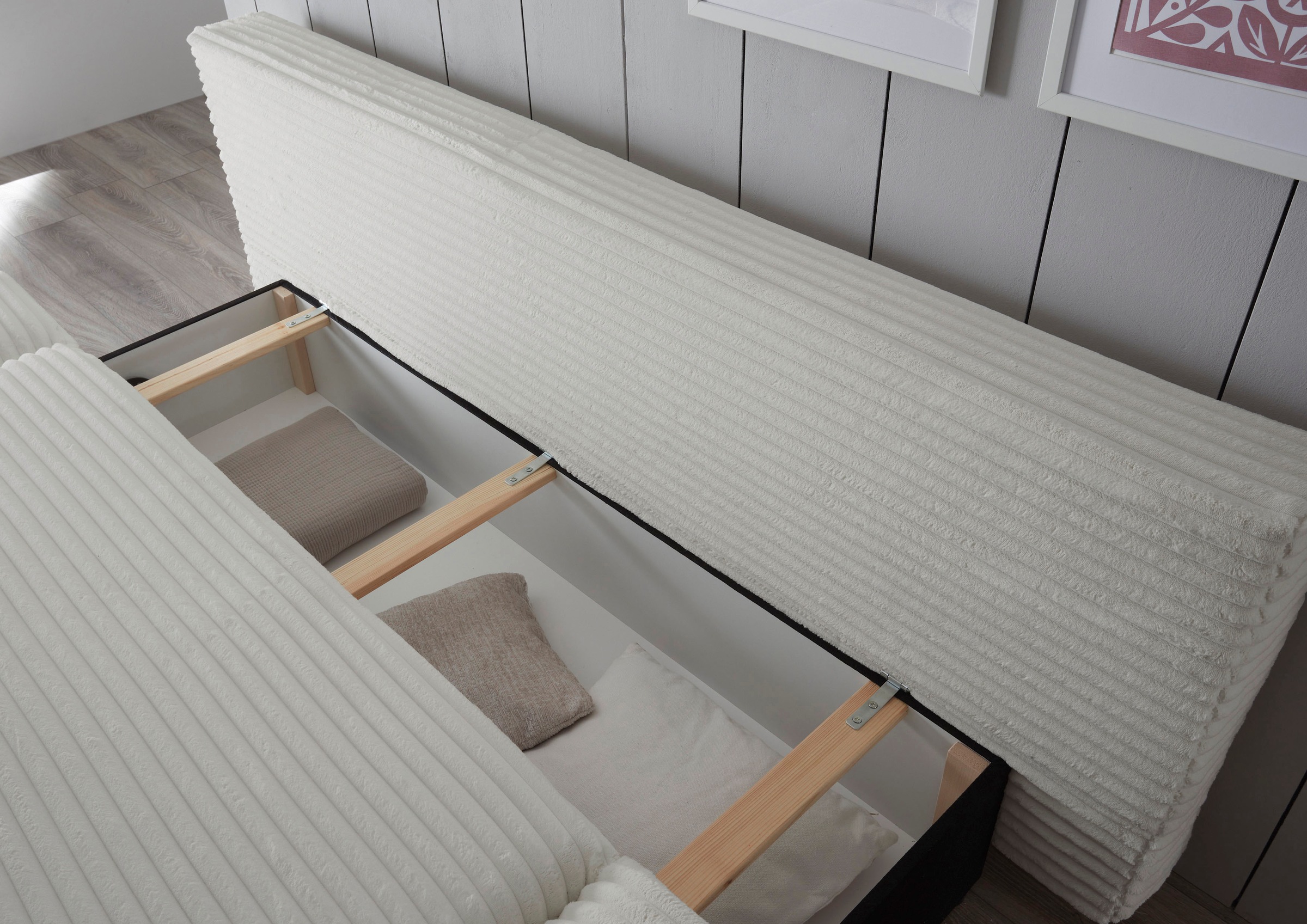 ED EXCITING DESIGN Schlafsofa »Sunny«, mit Bettkasten, Armteilverstellung & 2 Rückenkissen