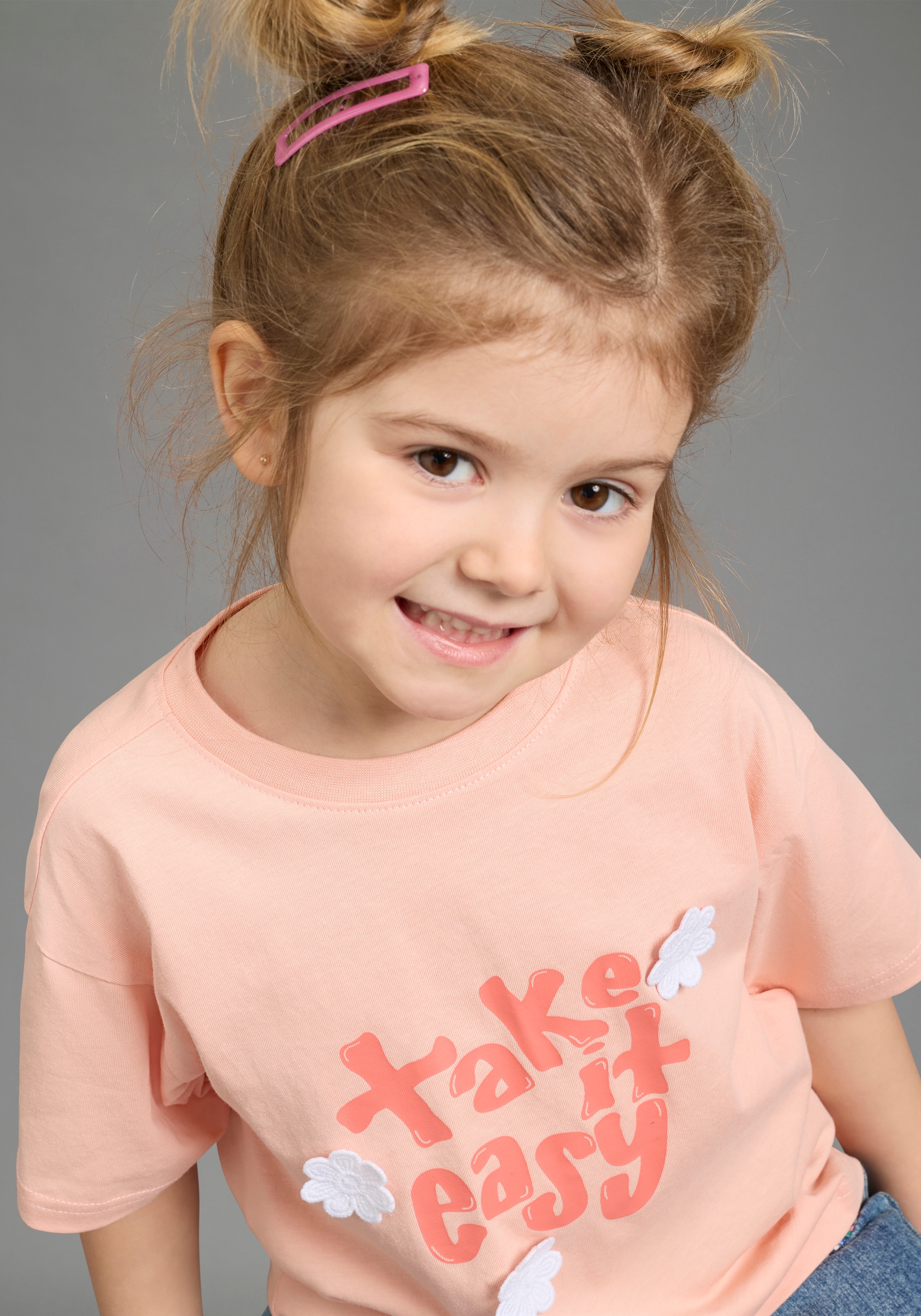 Image of KIDSWORLD T-Shirt "mit süssen Druck und Häckelblumen" lässige Passform, Kurzarm, geblümt, mit Häkelapplikation