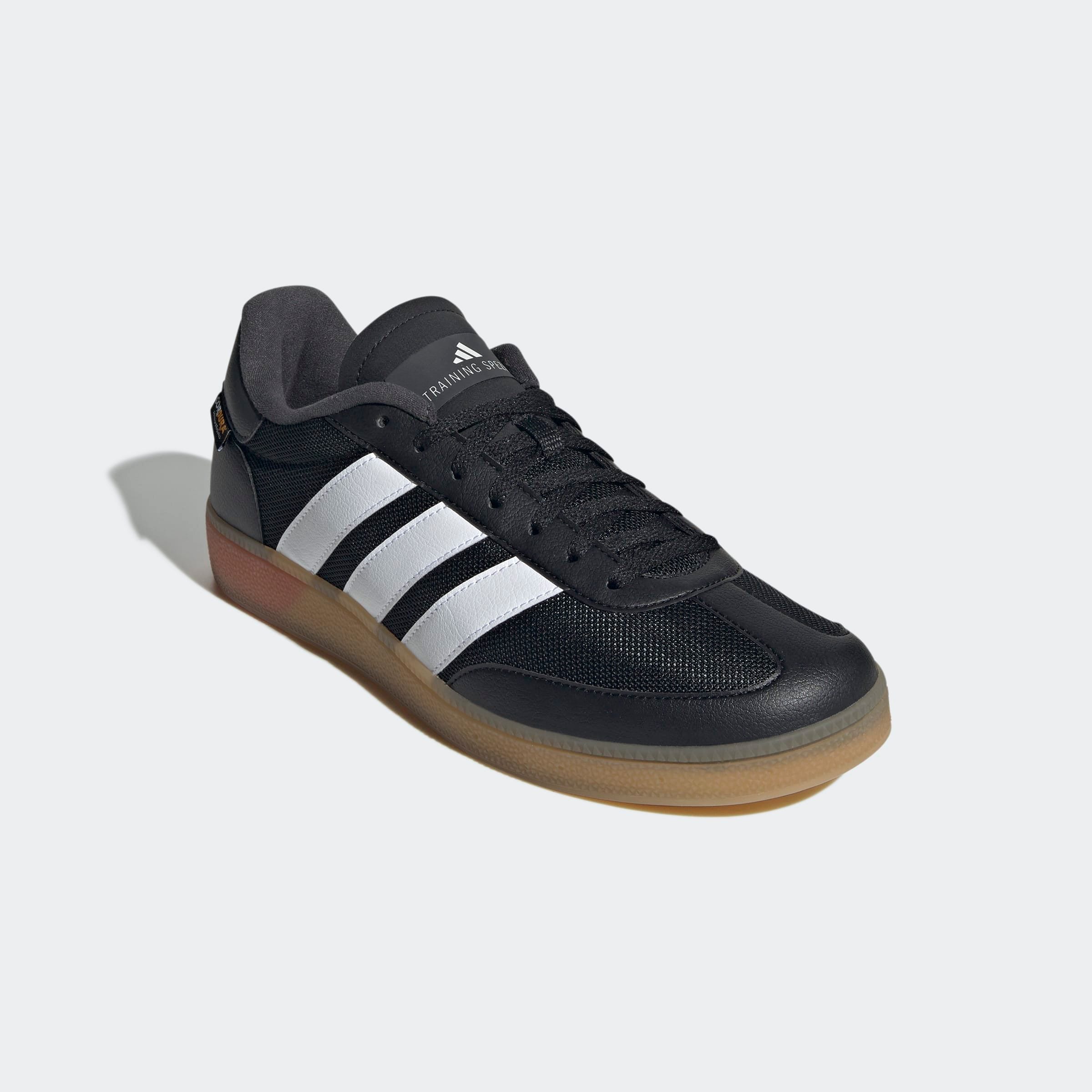 adidas Performance Chaussure d'entraînement »SPEZIAL«  particulièrement adapté pour la salle de sport et le fitness