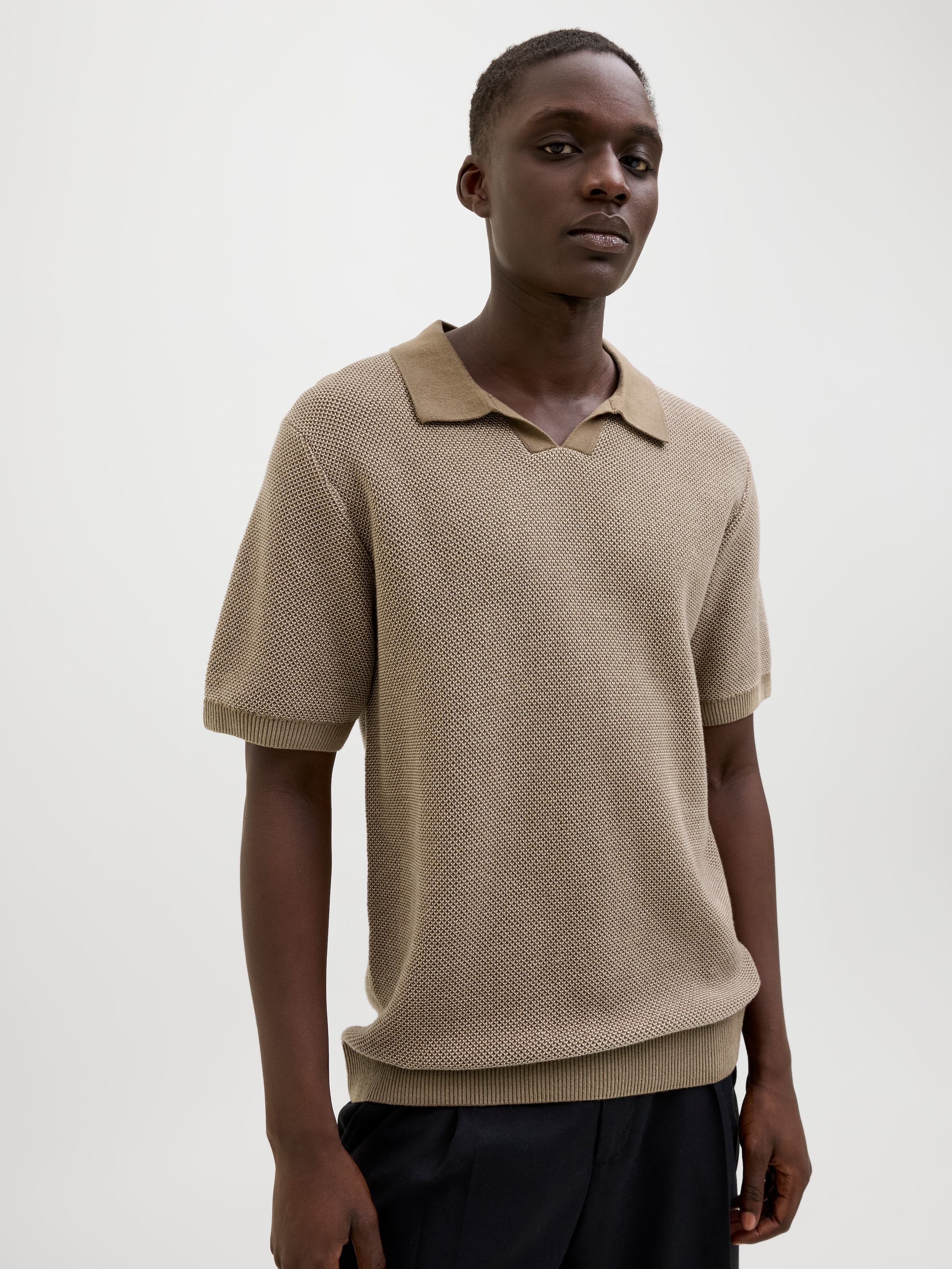 Image of Jack & Jones Rundhalspullover "JPRCCEASTON KNIT SPLIT NECK SS SN"
