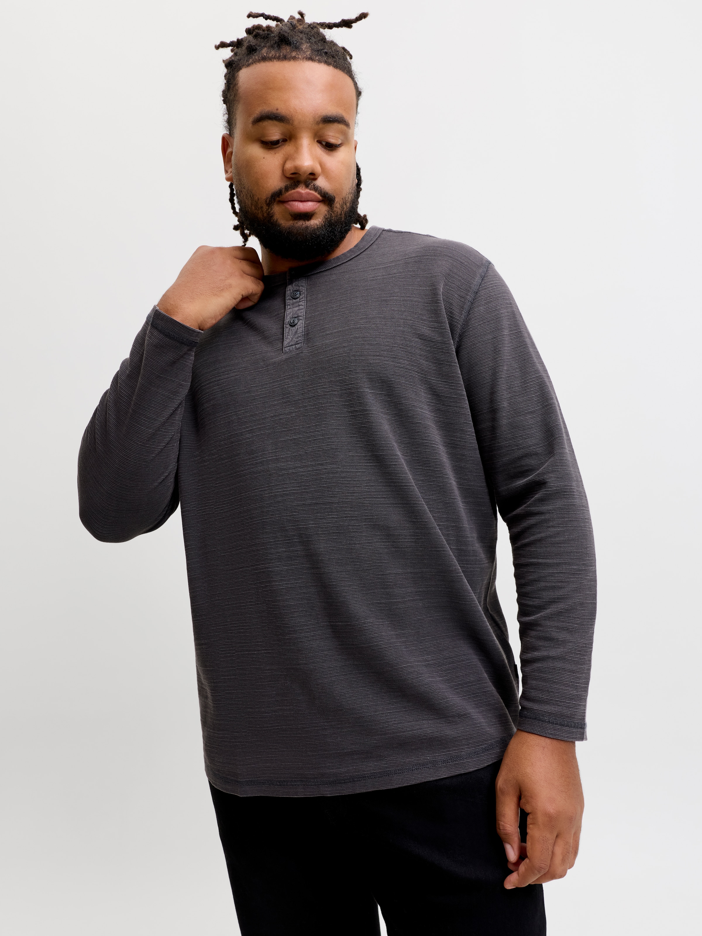 Image of Jack & Jones PlusSize Langarmshirt "JPRBLUAARON LS HENLEY TEE PLS" Baumwollmischung, regular fit