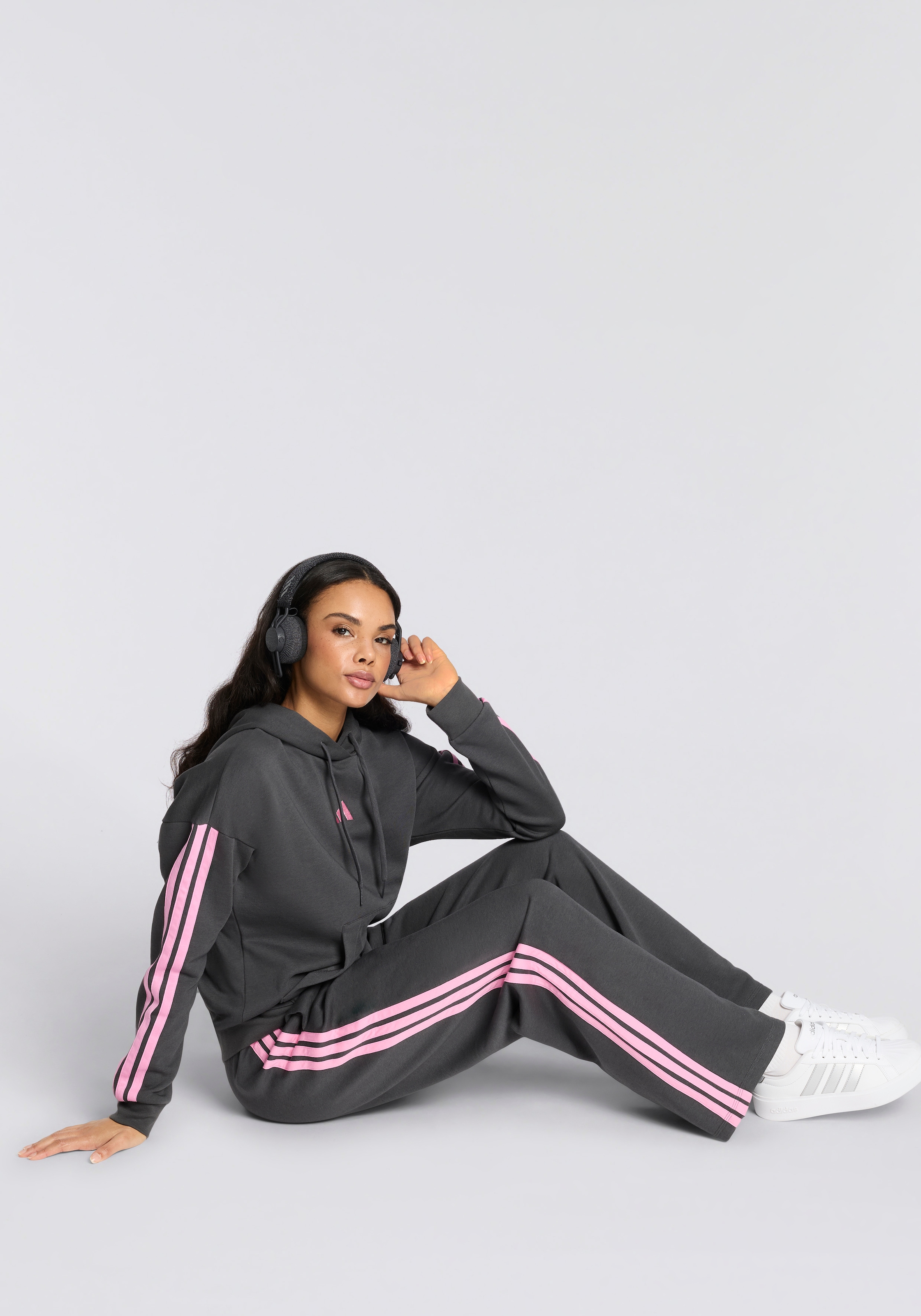 adidas Sportswear Sweat à capuche »ESSENTIALS 3-STREIFEN FLEECE-HOODIE«
