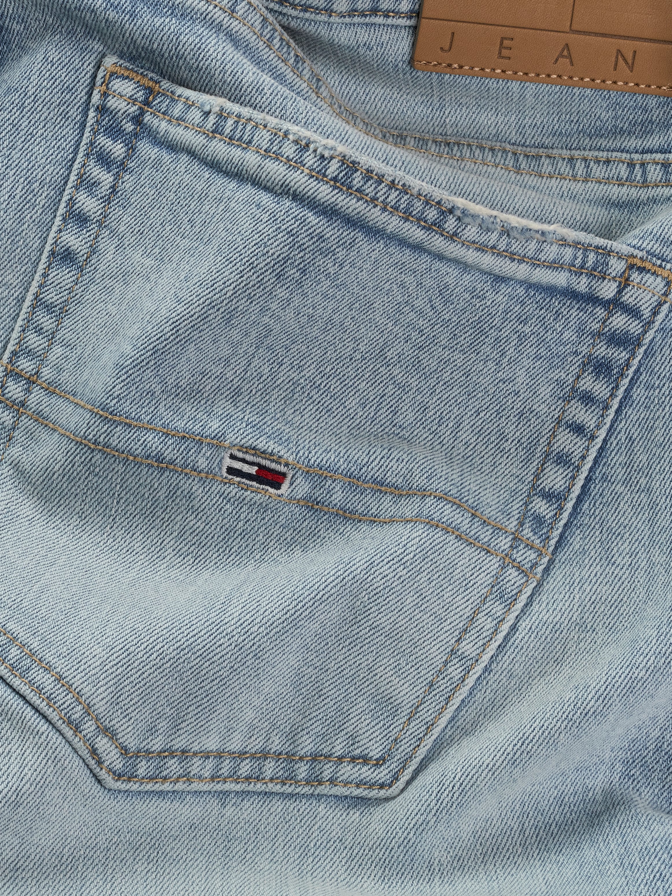 Tommy Jeans Jeans slim »Austin Slim Tapered« zum Knöchel hin schmaler werdende Jeans mit mittlerer Leibhöhe