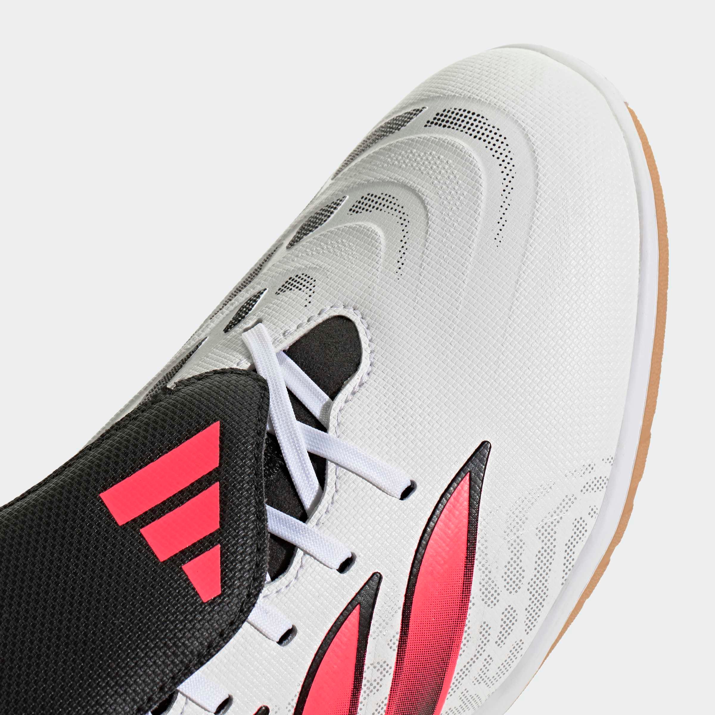 adidas Performance Chaussure de football »PREDATOR CLUB SALA , HALLENBÖDEN, UMSCHLAGBARE ZUNGE«  pour sol de salle