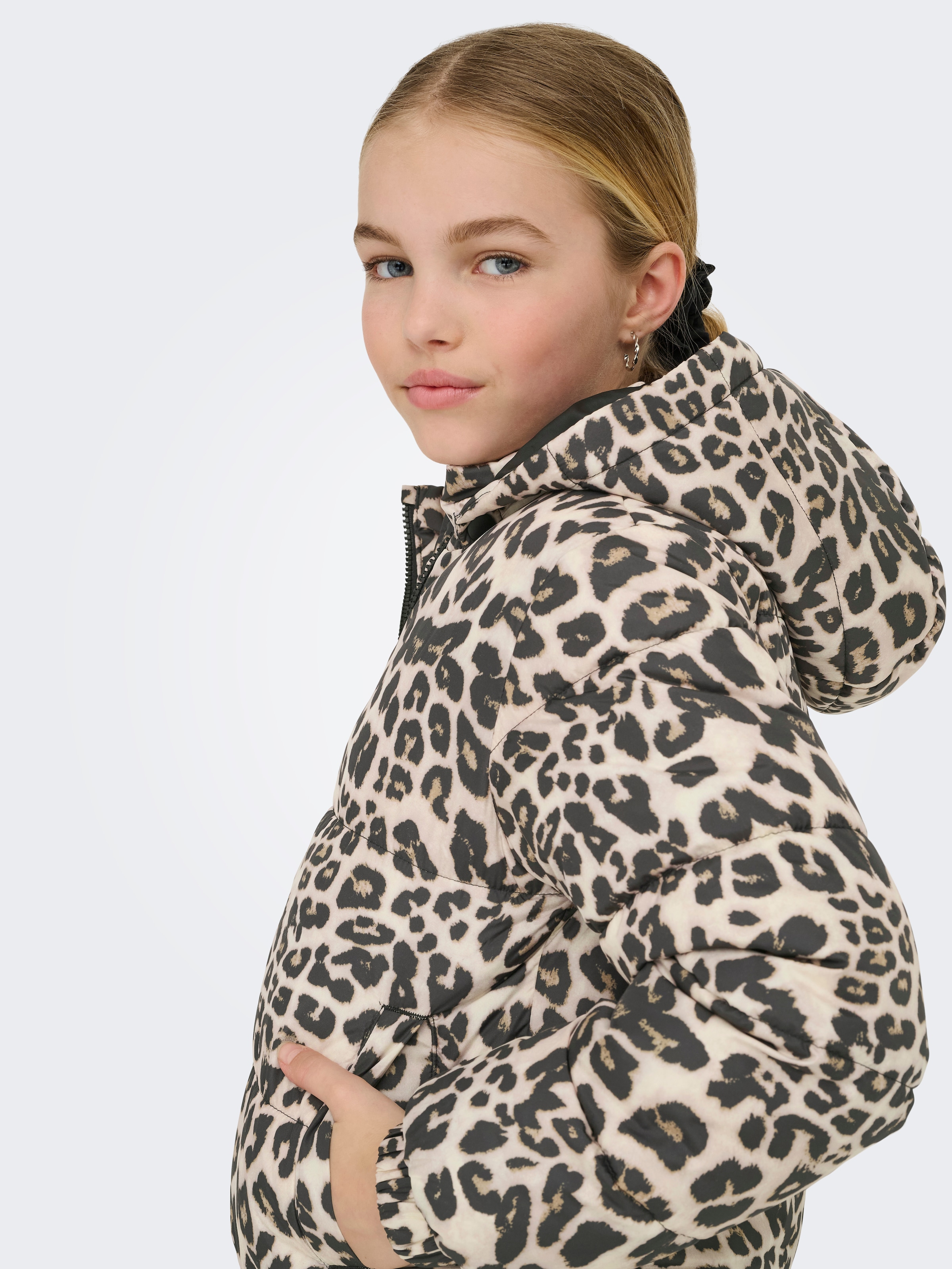 KIDS ONLY Steppjacke »KOGDALIA SHORT PUFFER AOP JACKET CP OTW«, mit Kapuze